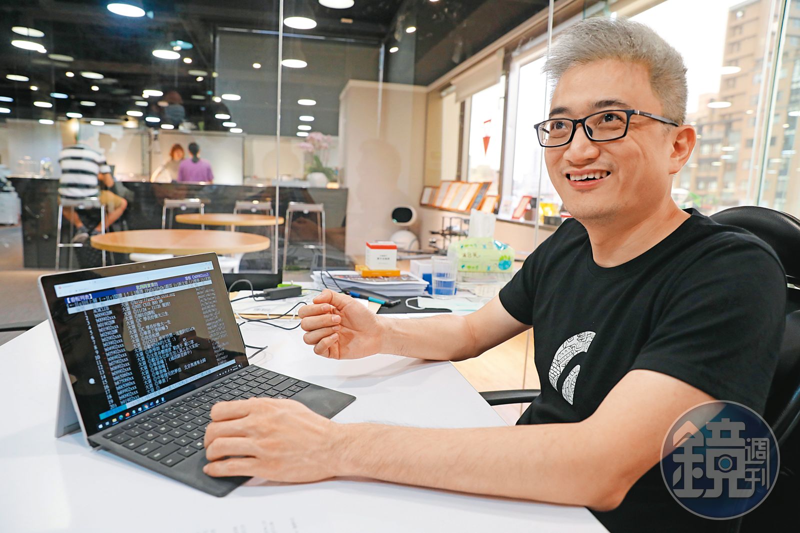 鏡相人間】我們的青春在PTT - 鏡週刊Mirror Media