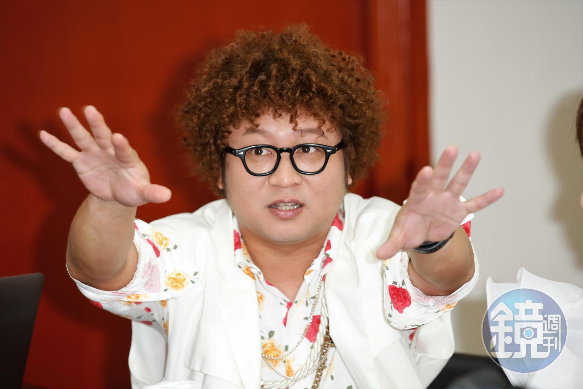 納豆奪下金馬獎最佳男配角後主持費不喊漲，並透露打算先買房再娶女友依依進門。