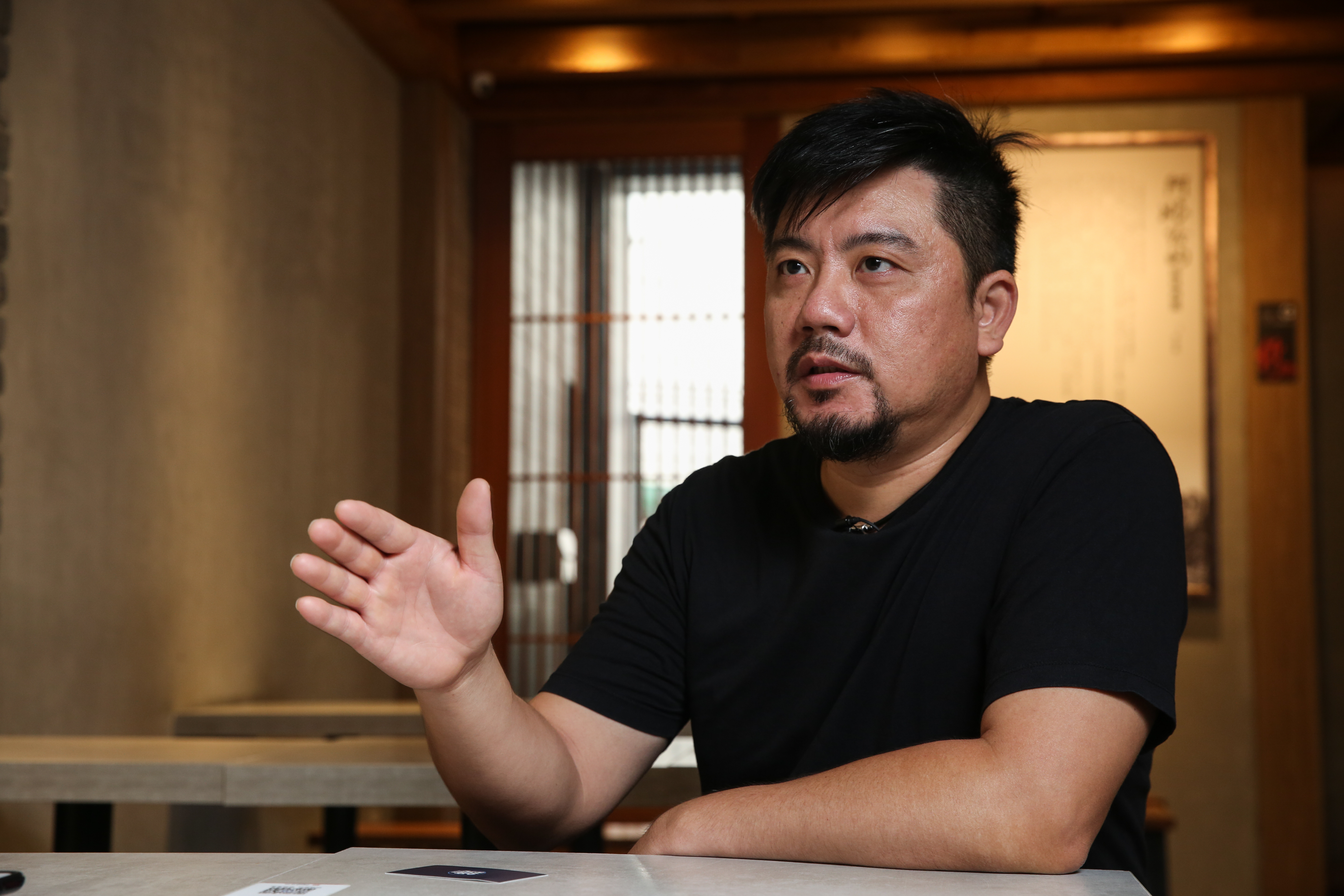 說起老店被砸的往事，林佳宏仍有些氣憤。