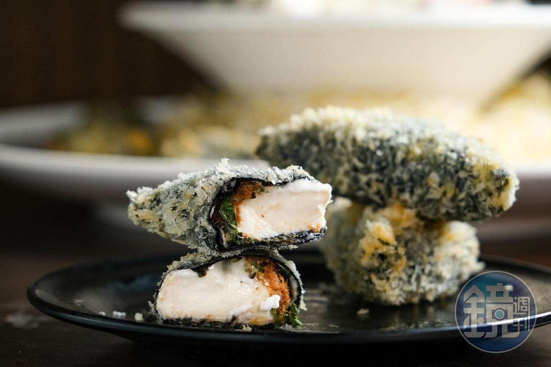 內餡以芳香萬壽菊取代香菜的「響鈴豆腐」,別具風味。(50元/2塊)