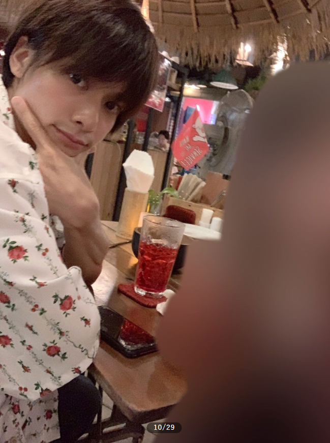 小澤廉（左）與A子交往5年，經常對A子拳打腳踢。（翻攝自《週刊文春》）