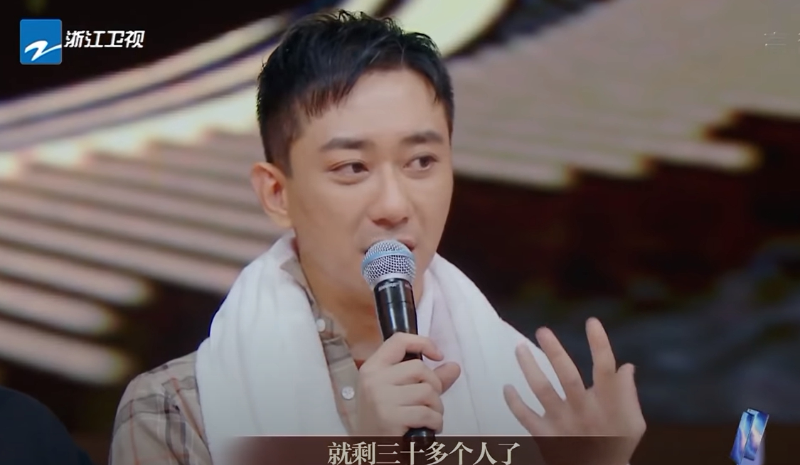 王自健以自身例子，鼓勵目前仍深陷憂鬱症之苦的人。（翻攝自中國浙江衛視官方頻道YouTube頻道）