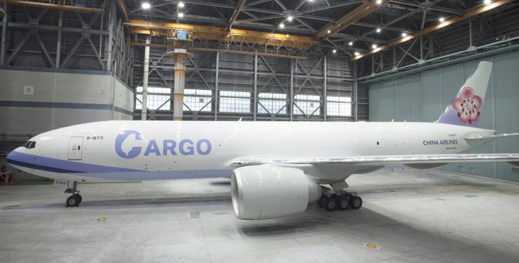 中華航空近期針對777F貨機進行增加「台灣設計」的全新塗裝。(華航提供)