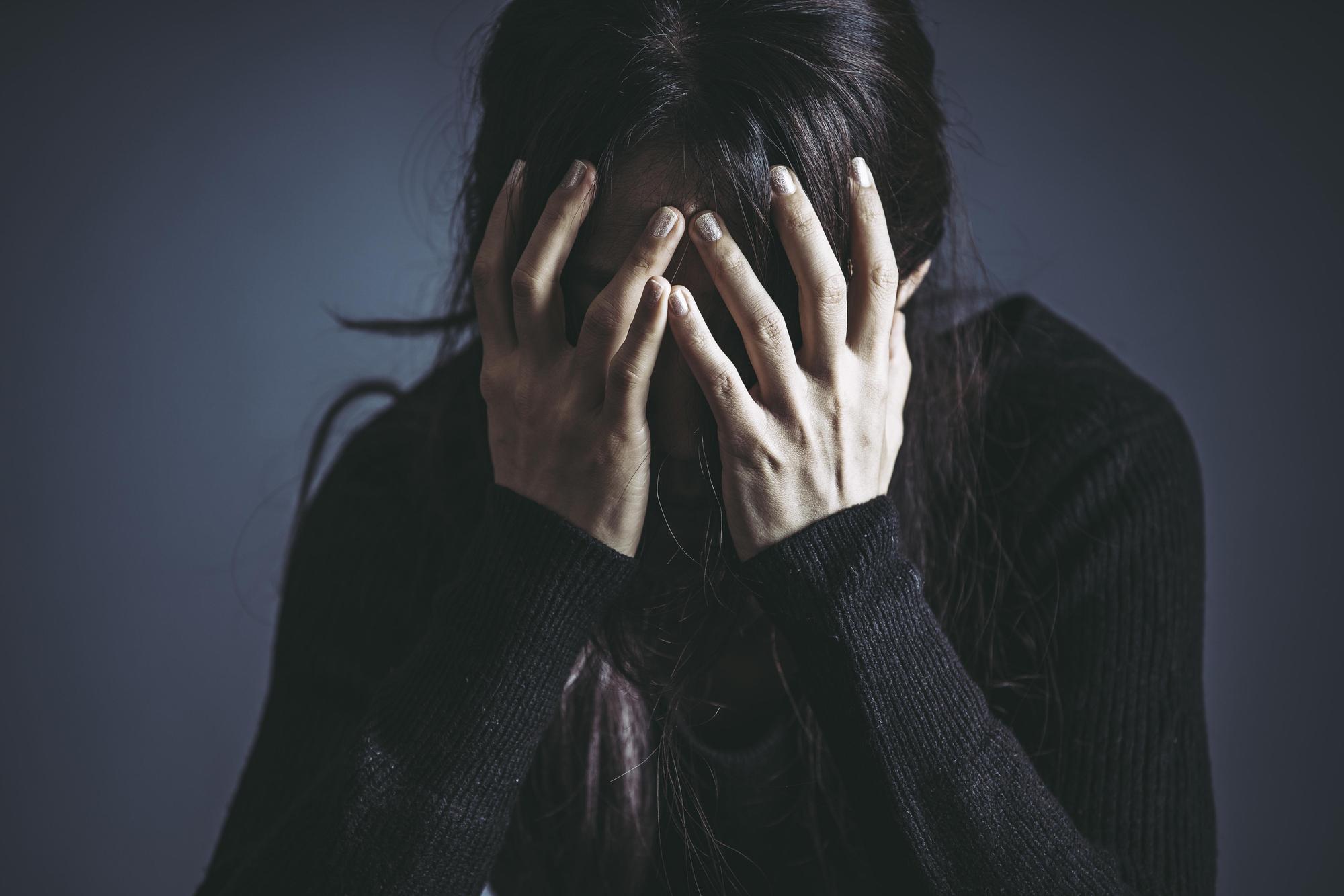 台北市一名人妻發現老公手機有前女友「口交」影片,憤而提告前女友妨害配偶權。(東方IC提供)