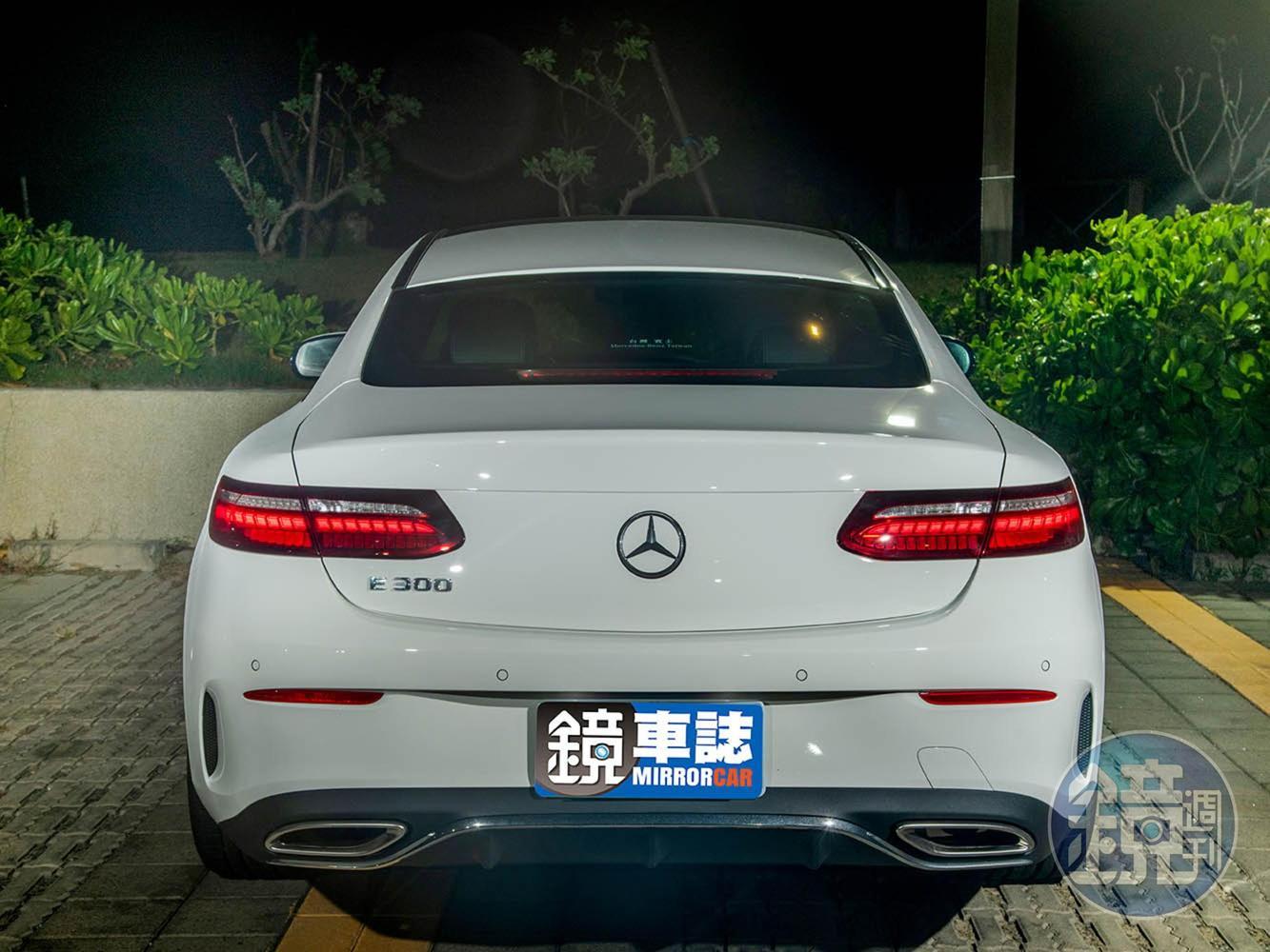 Mercedes-Benz 小改款後的E-Coupé車尾燈使用上了超跑AMG GT的設計元素。