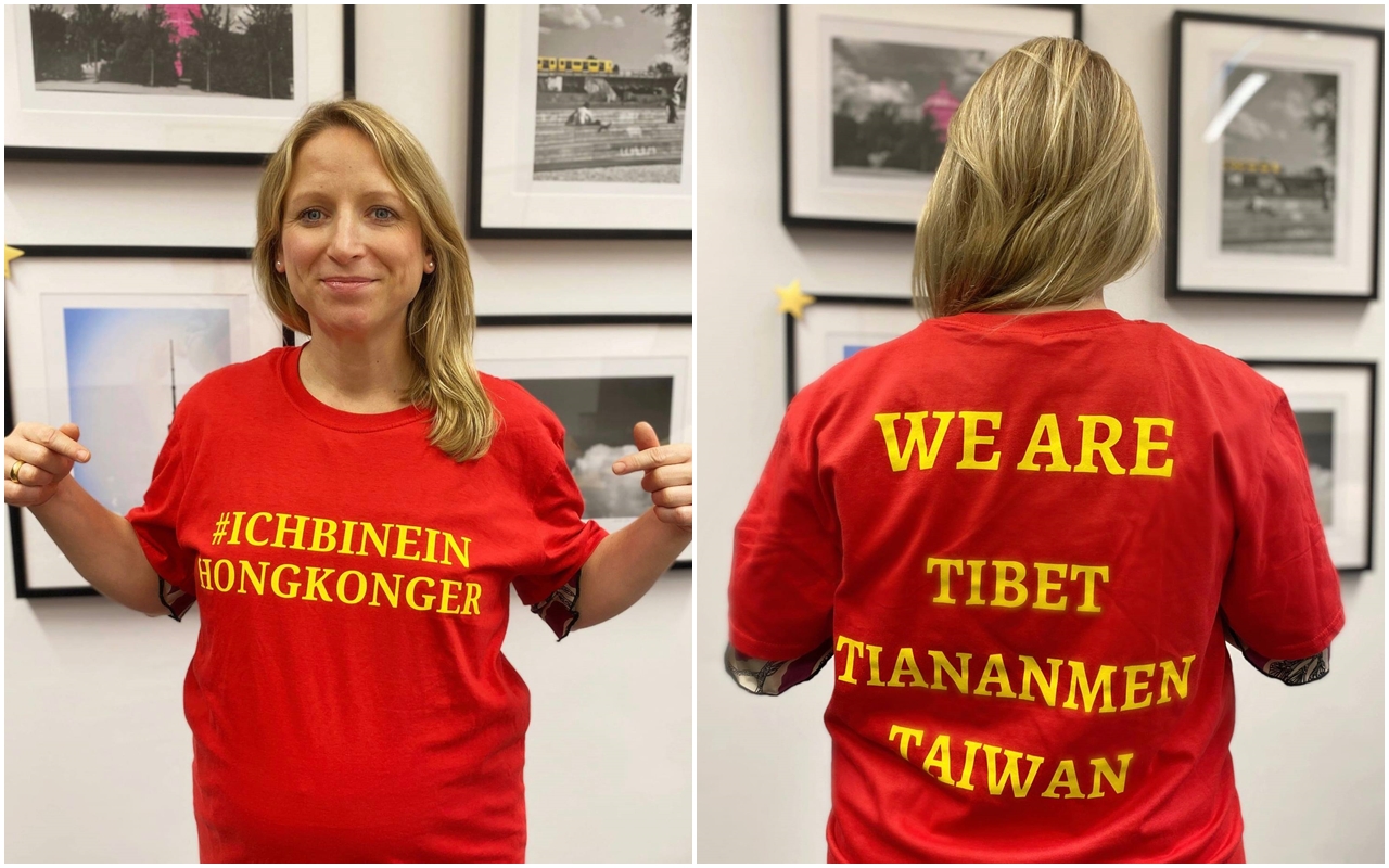 德國聯邦議員珂璐穿上「3T」紅衣怒槓中國，並強調中國不存在自由、民主及人權。（翻攝自珂璐臉書）