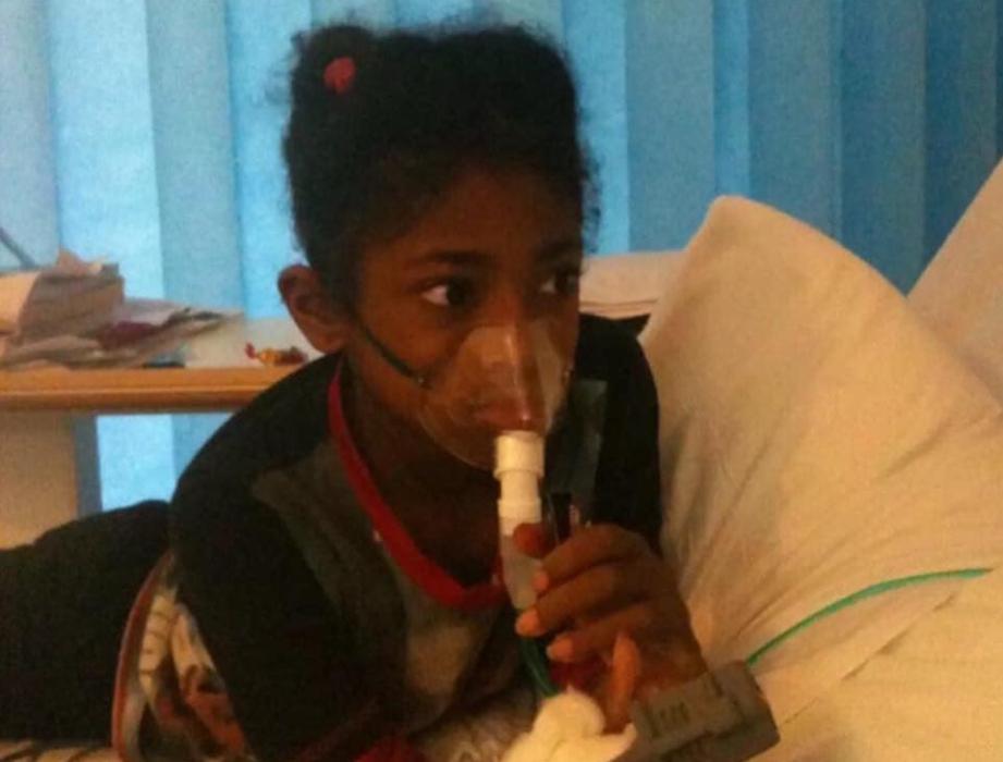 英國一名9歲女童哮喘喪命,法醫首度認定她的死因為空氣汙染。(翻攝自Ella Roberta Family Foundation)