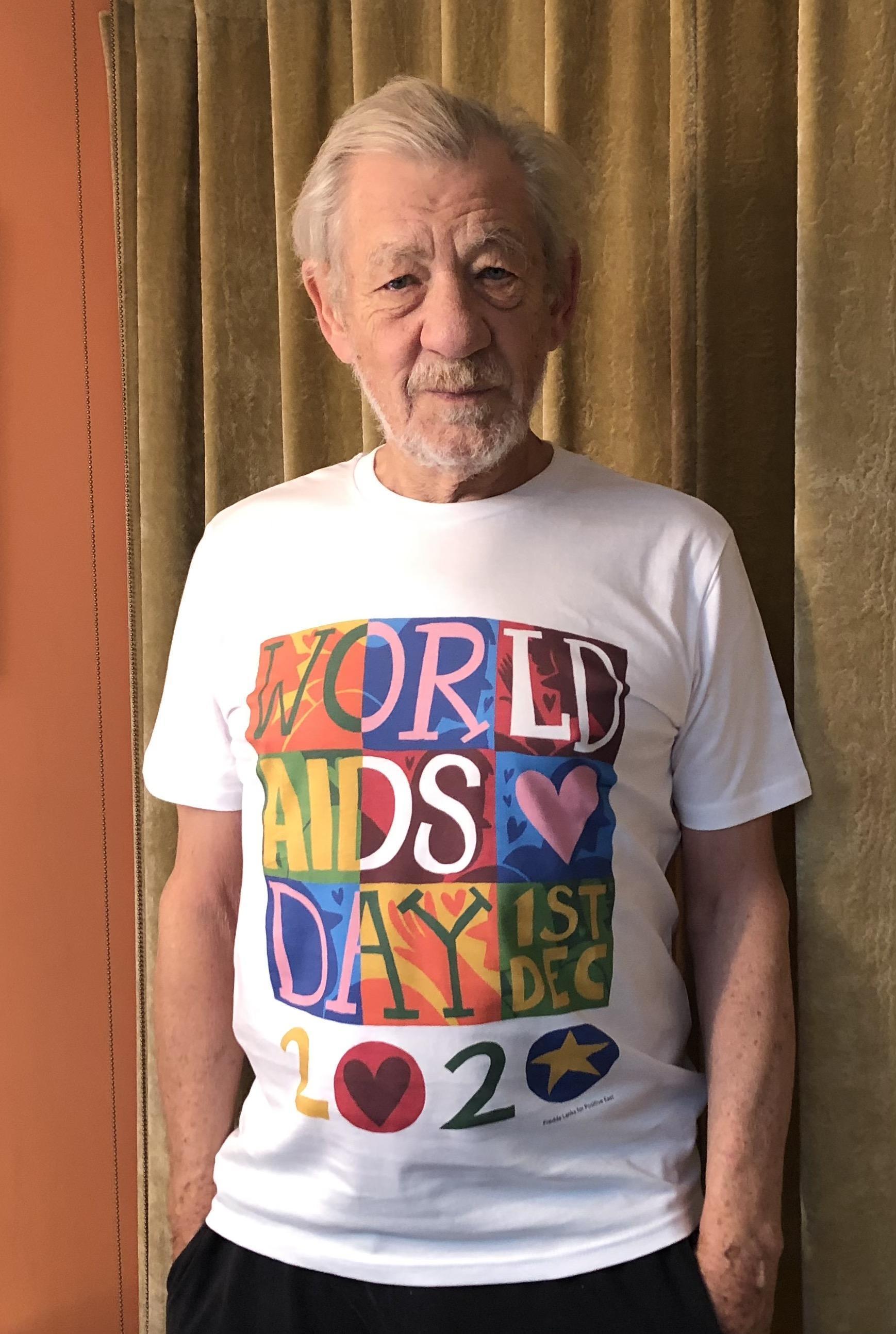 伊恩麥克連今年大部分時間都待在家防疫。(翻攝IanMcKellen推特)