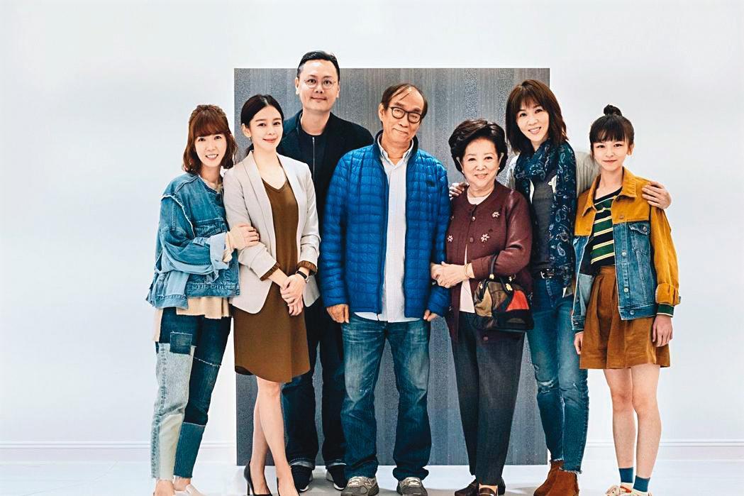 今年國片冠軍《孤味》,完全是女性撐起半邊天,正努力朝1.8億元票房邁進。(翻攝自徐若瑄IG)