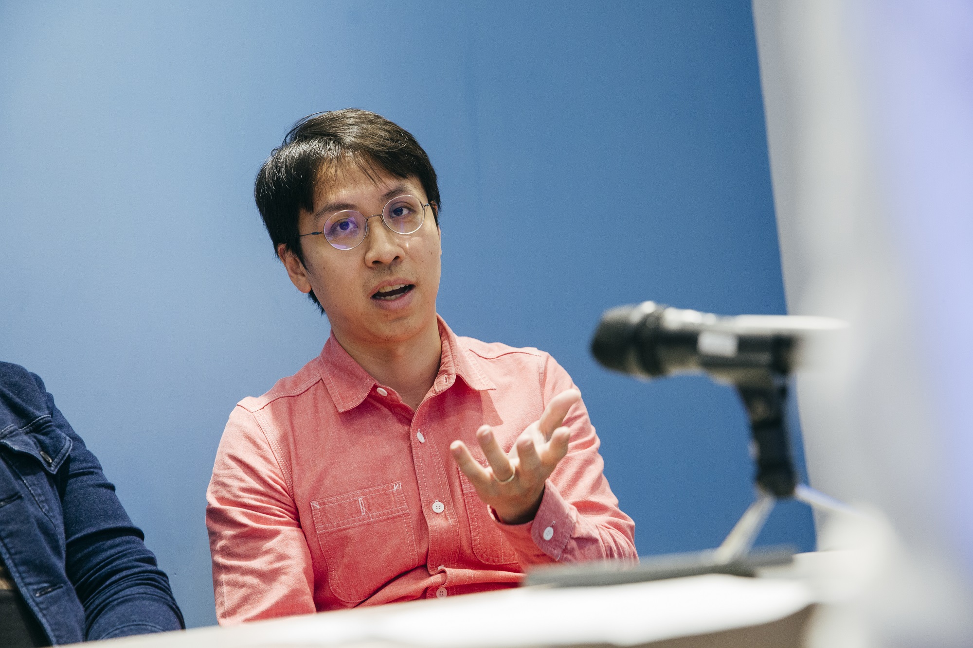 賴以威小說《Ring of the Day》今年被改編成影集，也讓更多人認識他。