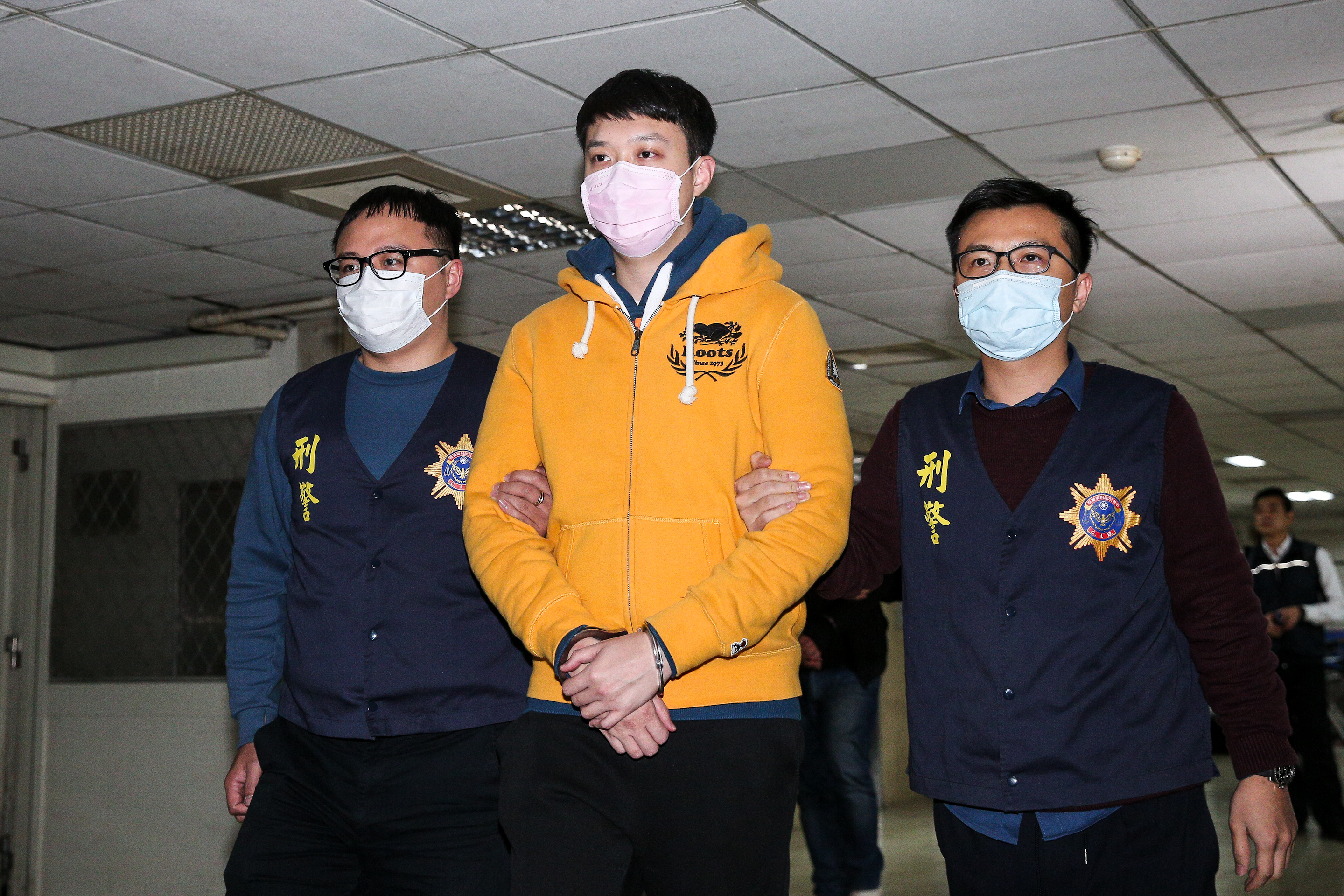 余嫌涉偷拍球星不雅片上傳網站牟利，2度遭刑事局逮捕。