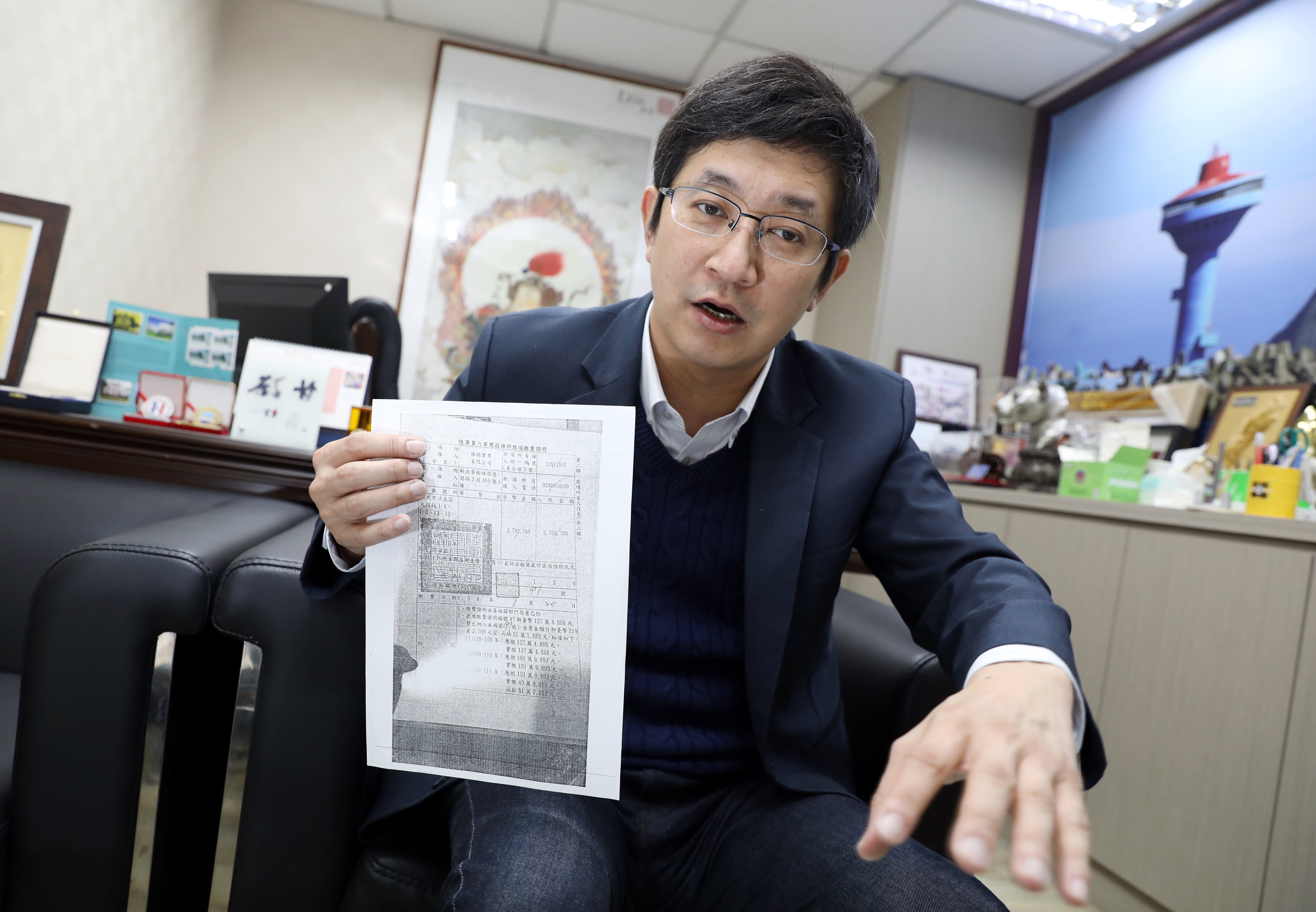 蔡適應因羅智強一夕間臉書遭網友灌爆。（本刊資料照）