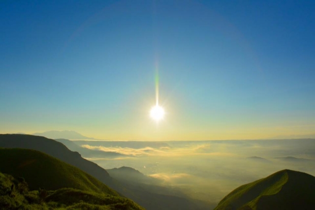 揮別2020，2021台灣第一道曙光將出現在蘭嶼。（示意圖，翻攝自photo-ac）