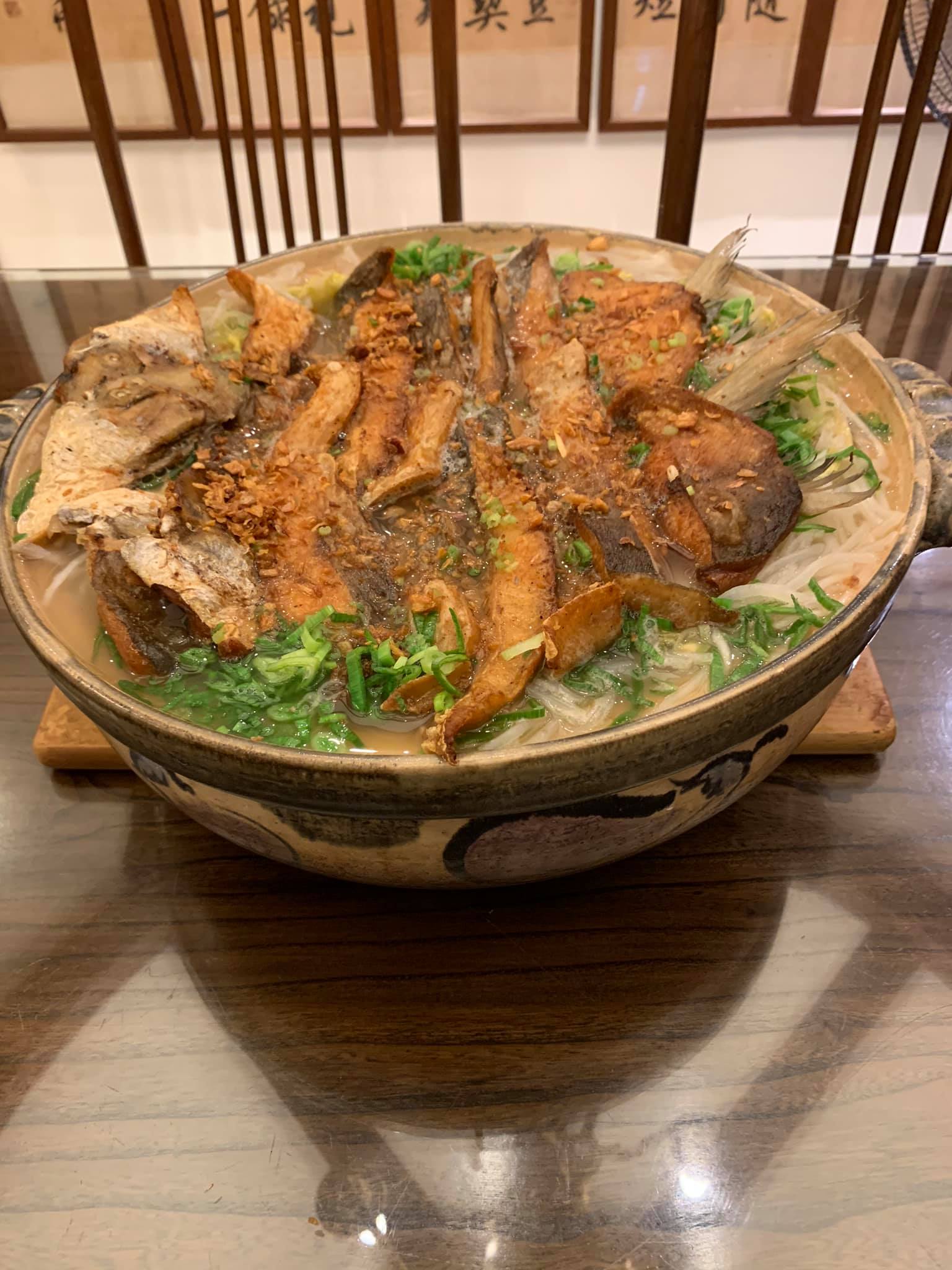 經典台菜料理白鯧米粉。