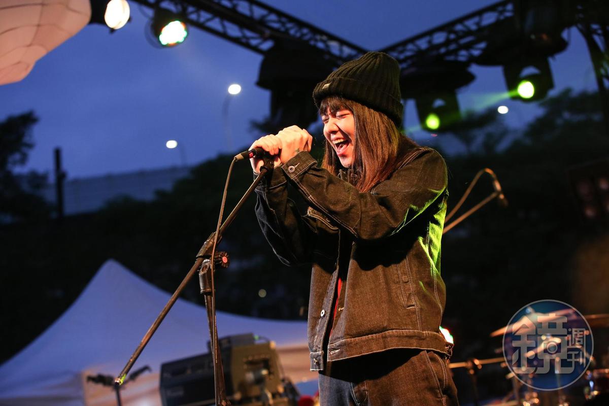 持修在12日的簡單生活節吸大批粉絲，人氣超旺。