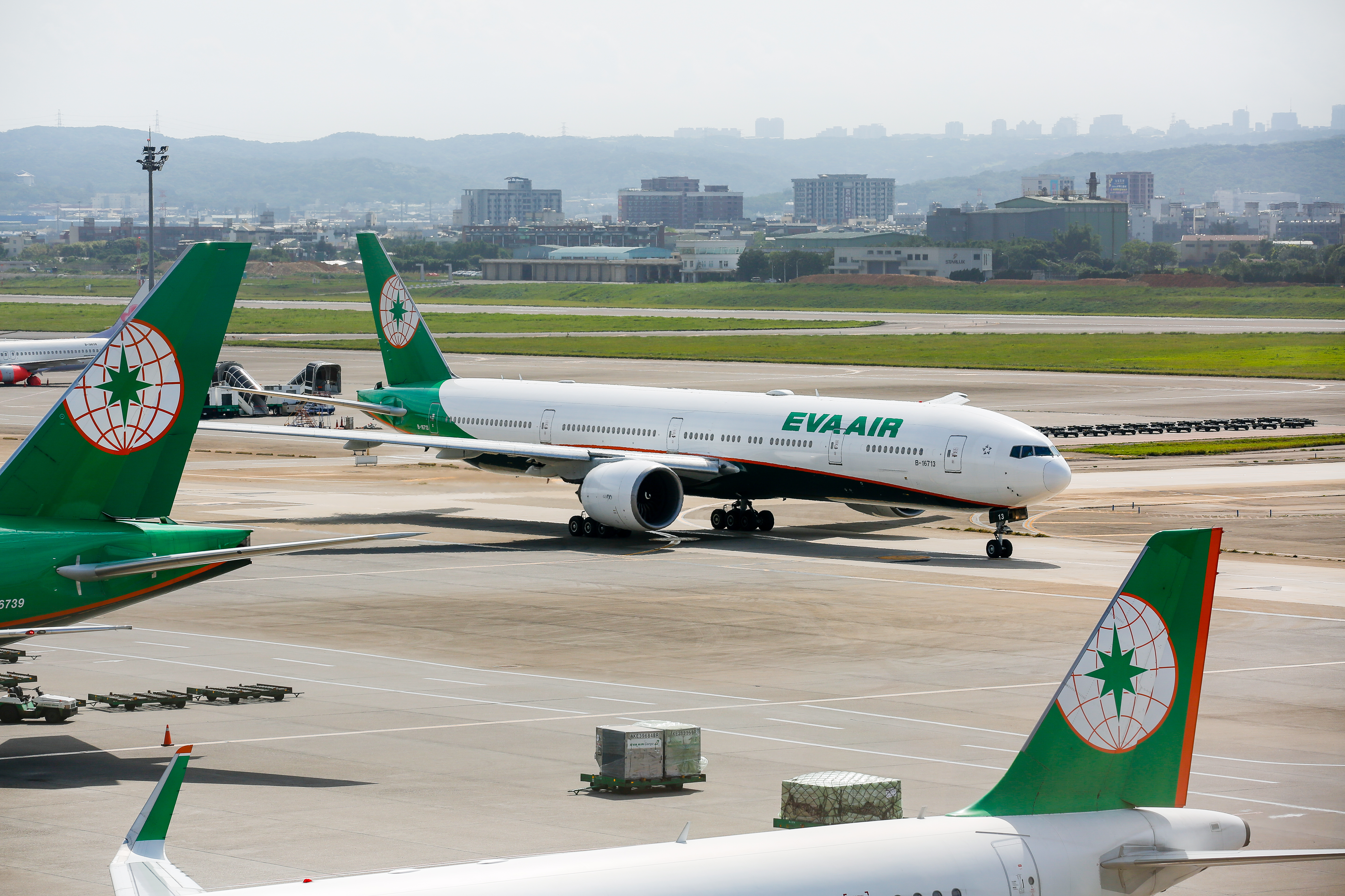 紐籍機師違反防疫規定讓2同班機機師染疫，長榮航空表示，若違規屬實將免職。圖為示意圖非當事班機。