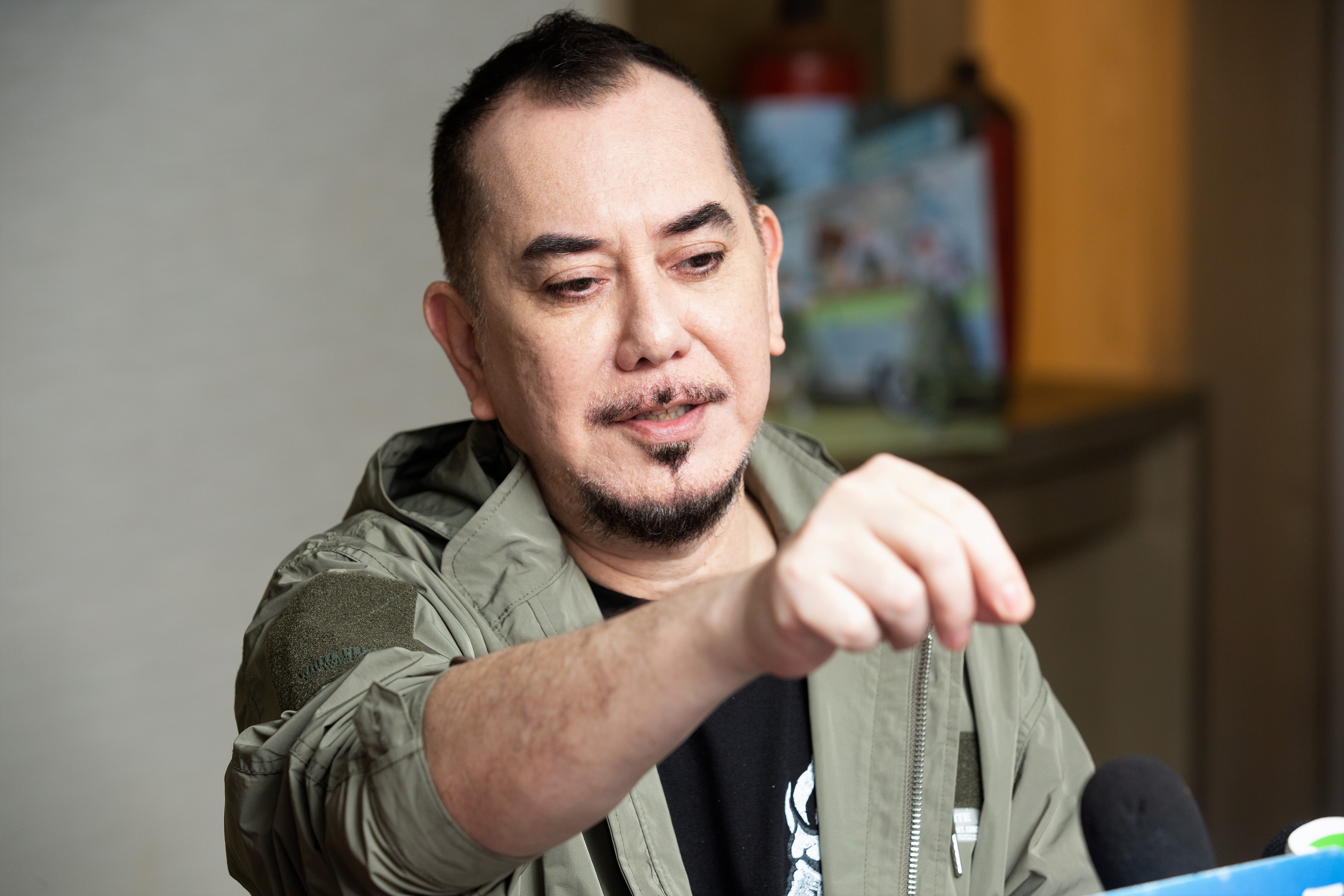 黃秋生評論台劇《斯卡羅》引發熱議，他今天po文回應此事，認為大家對他所說的不必過於認真。（本刊資料照）