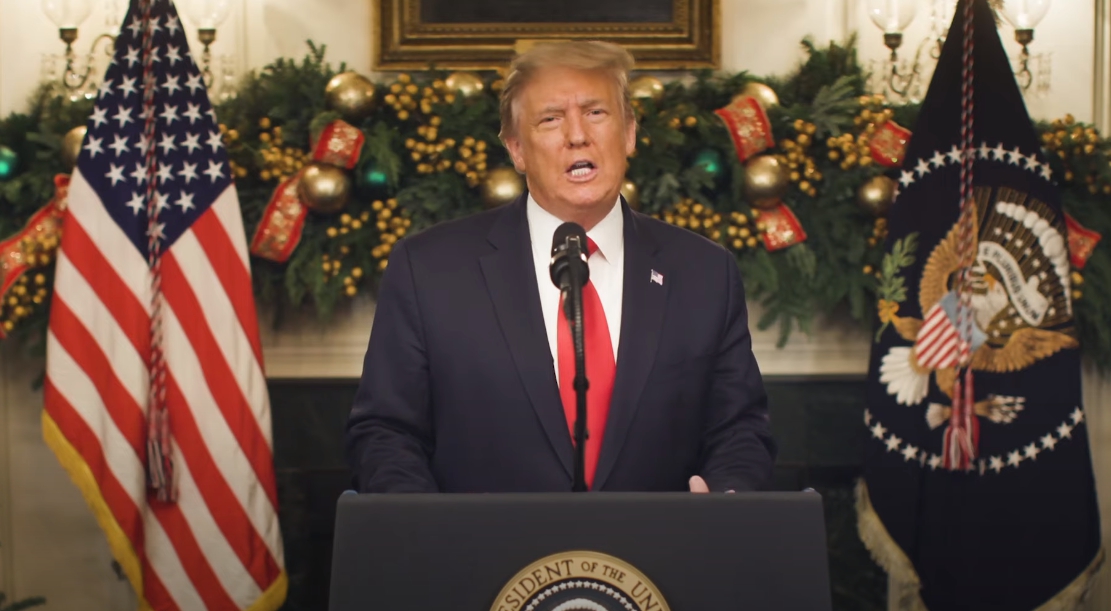 川普在白宮發表談話，重申選舉舞弊的情況影響大選結果。（翻攝自白宮YouTube）