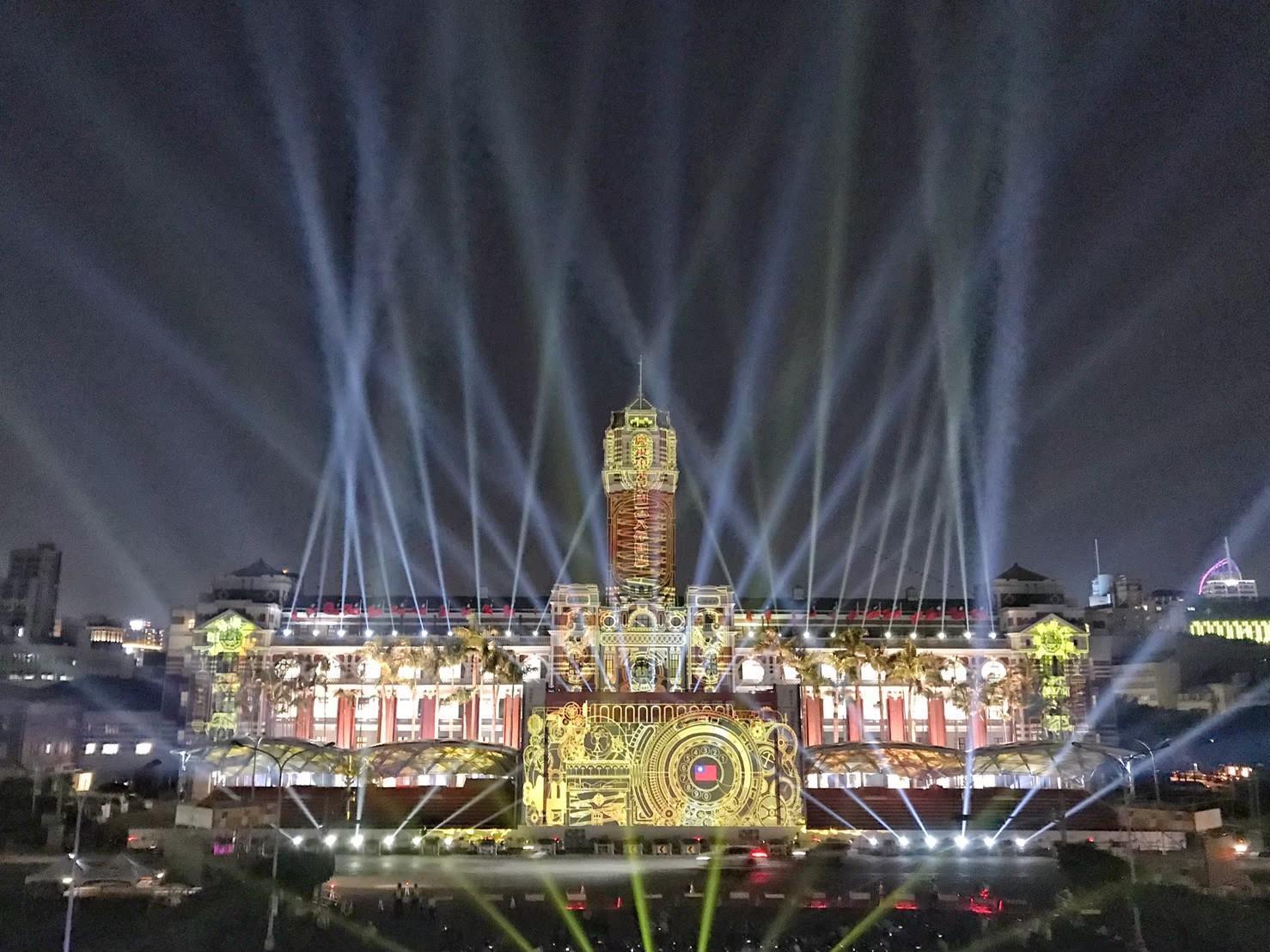 2019總統府國慶光雕展演榮獲德國紅點設計獎。（文化總會提供）