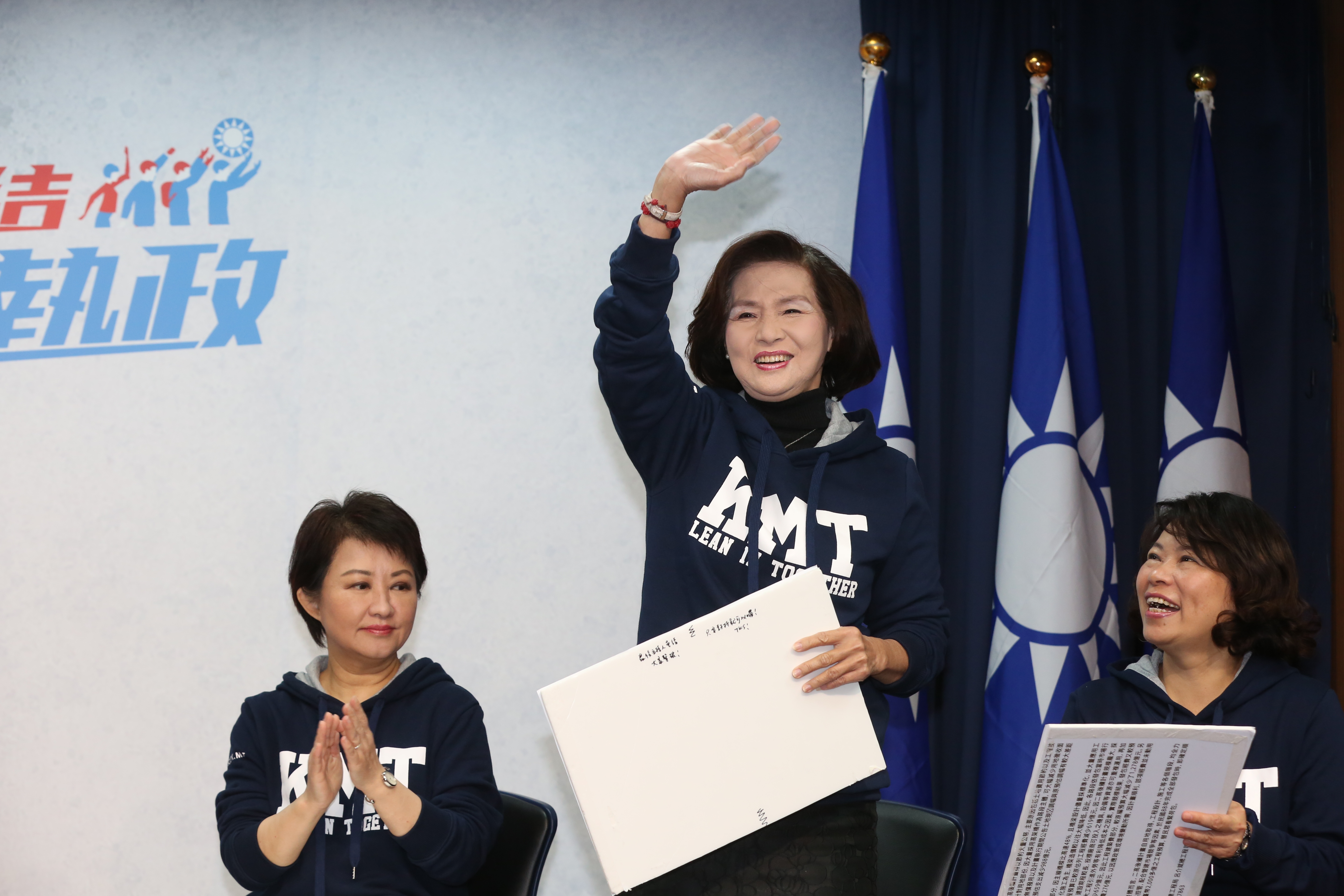 宜蘭縣政府打出「班班有豆奶」口號，卻只在本學期一人一瓶，縣長林姿妙表示，這只是試辦活動，反應好會再續辦。（本刊資料照）