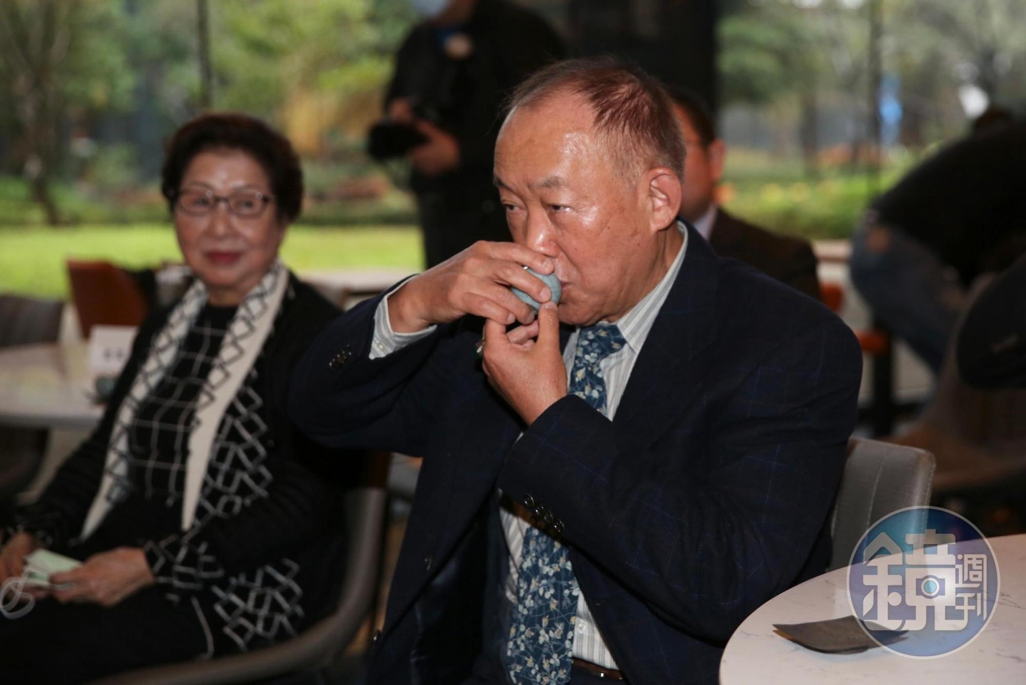 蔡其建設寶元紀,推動茶事業,首度和欣葉合作推美食結合茶藝。