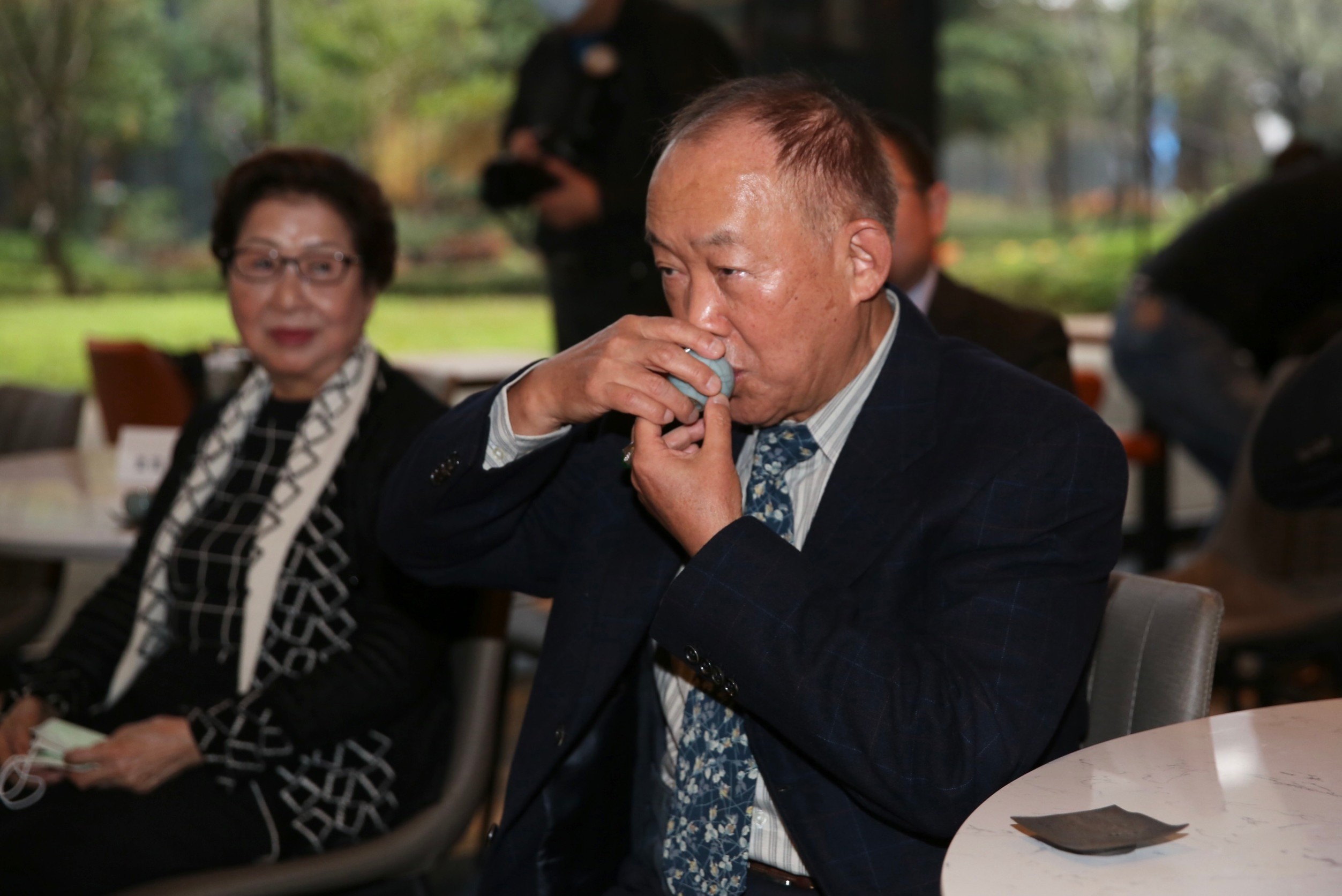 蔡其建設寶元紀，推動茶事業，首度和欣葉合作推美食結合茶藝。