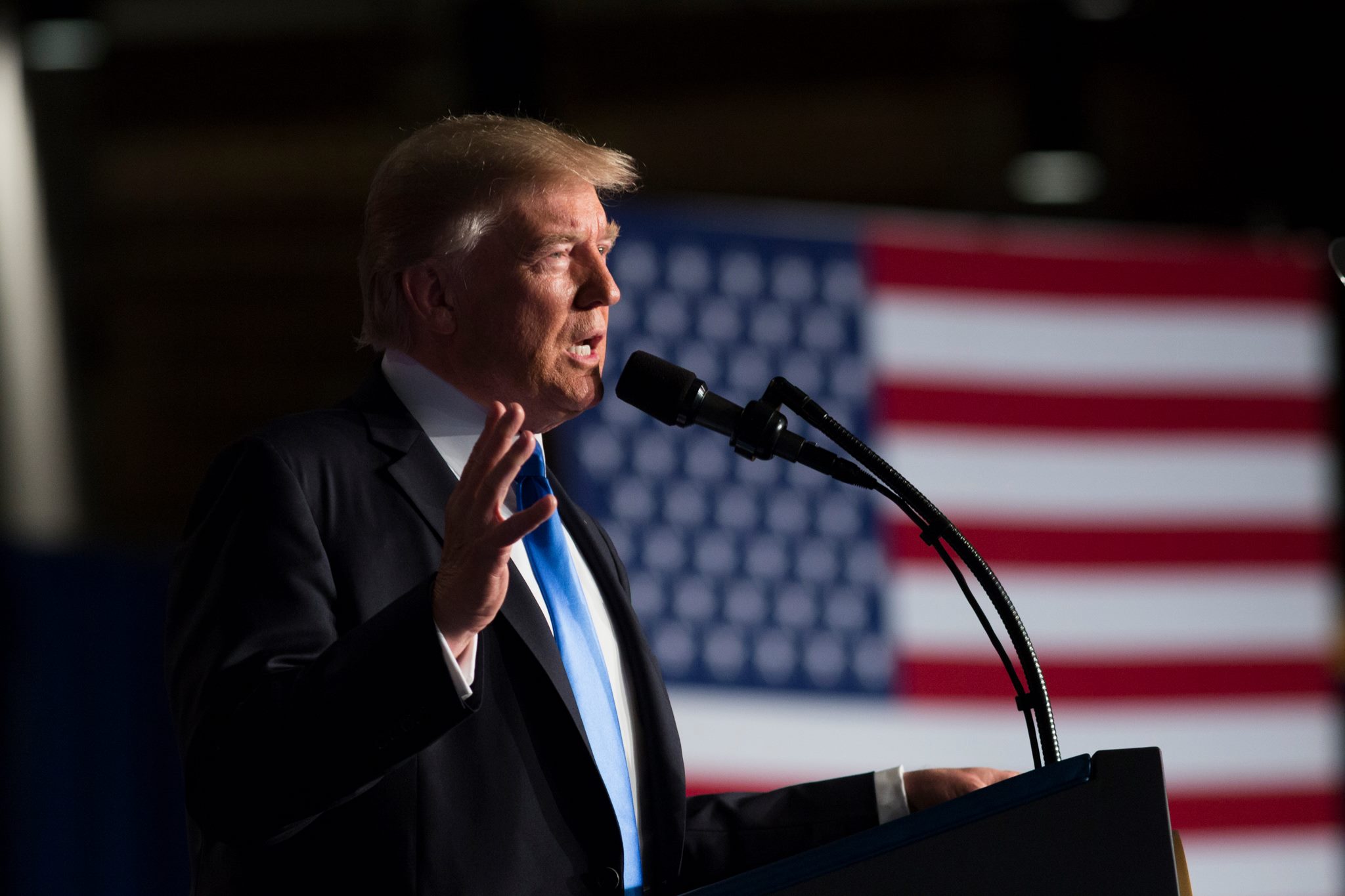 參議院針對前總統川普「煽動叛亂」的彈劾條款進行表決,最終未跨過2/3定罪門檻,參議院宣判川普無罪。(翻攝自Donald Trump臉書)