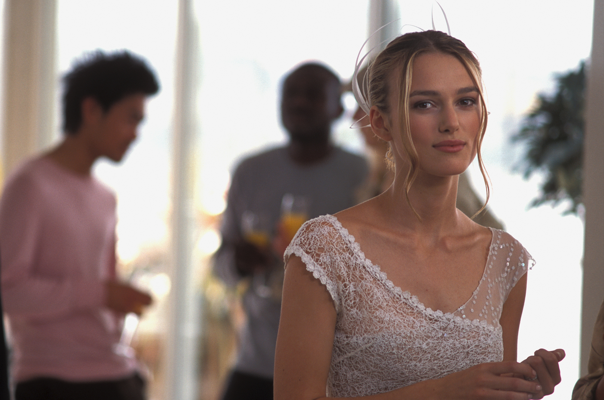 綺拉奈特莉演出《愛是您．愛是我》時只有17歲，當年她連憑《神鬼奇航1》及《愛是您．愛是我》大紅。（東昊）