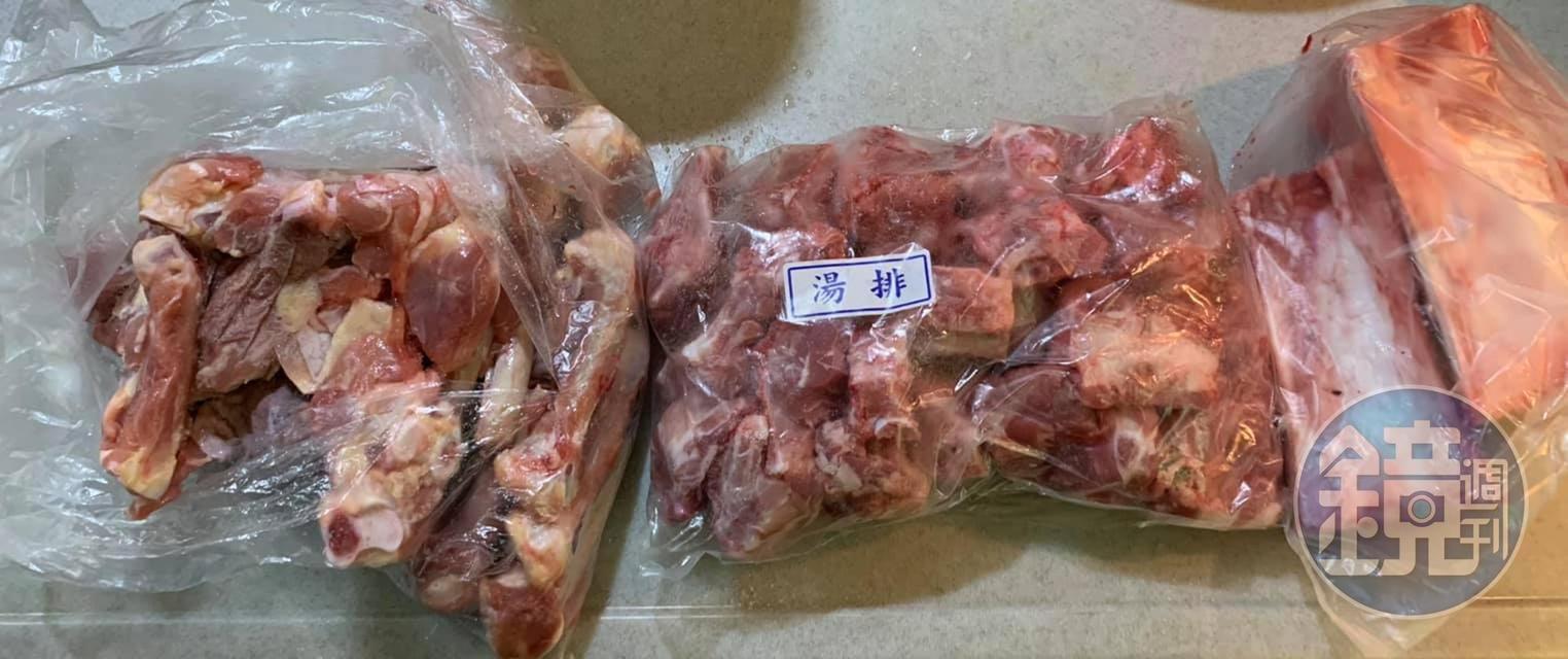 用來煮基本高湯的牛骨、豬骨、雞骨及魚骨。