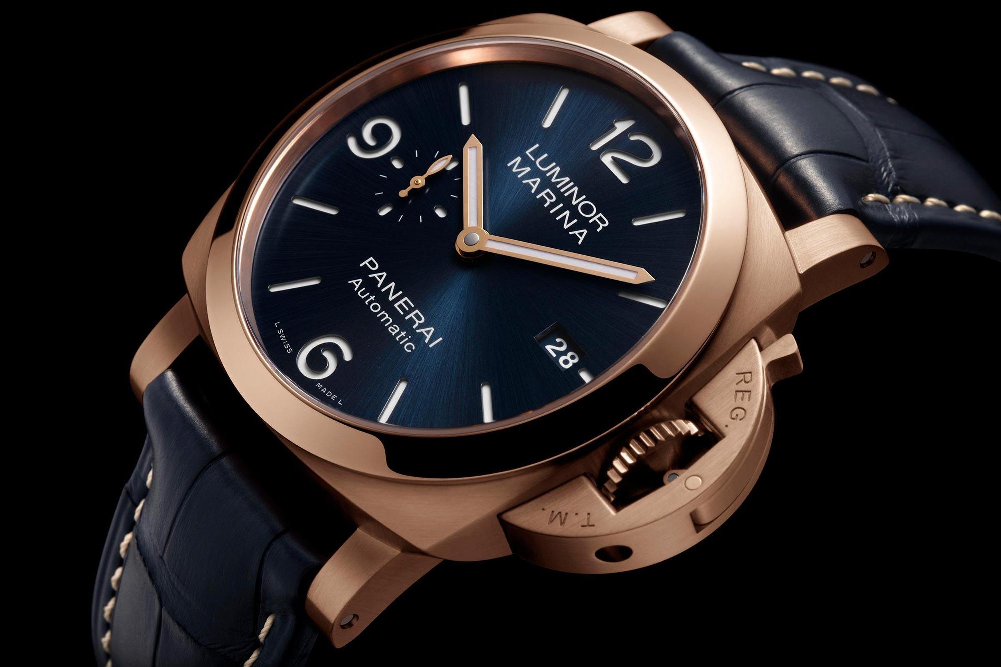 PAM01112，44mm Goldtech™紅金錶殼，裝載P.9010自動上鏈機芯，建議售價NT$721,000。