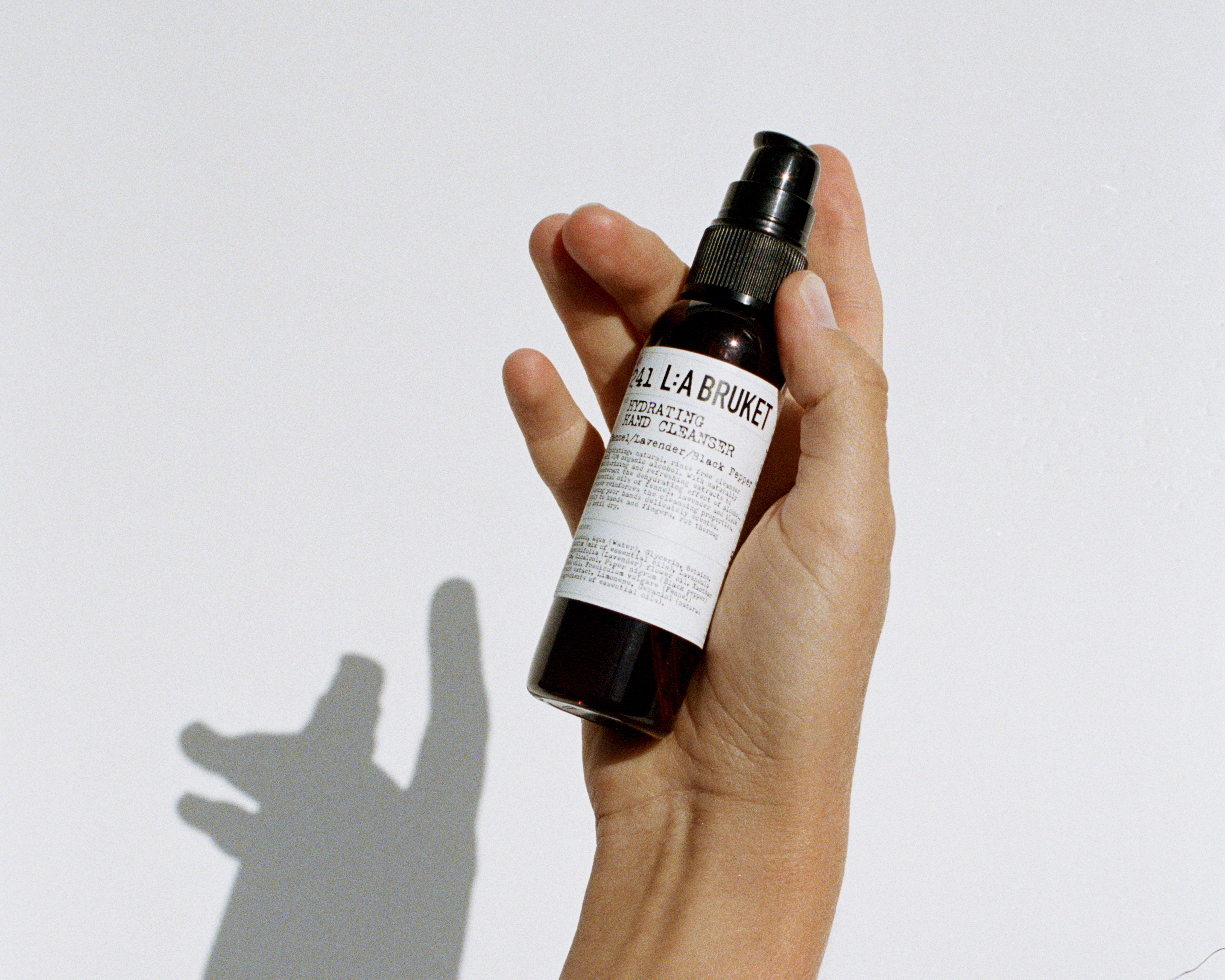 La Bruket保濕乾洗手凝膠。55ml/NT$450。(10/10 HOPE)