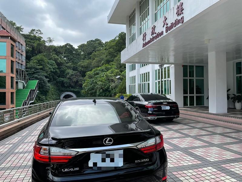 世新校長、董事長座車被踢爆違規記錄一籮筐,而價格曝光同樣也相當驚人。(翻攝自新聞人電子報)