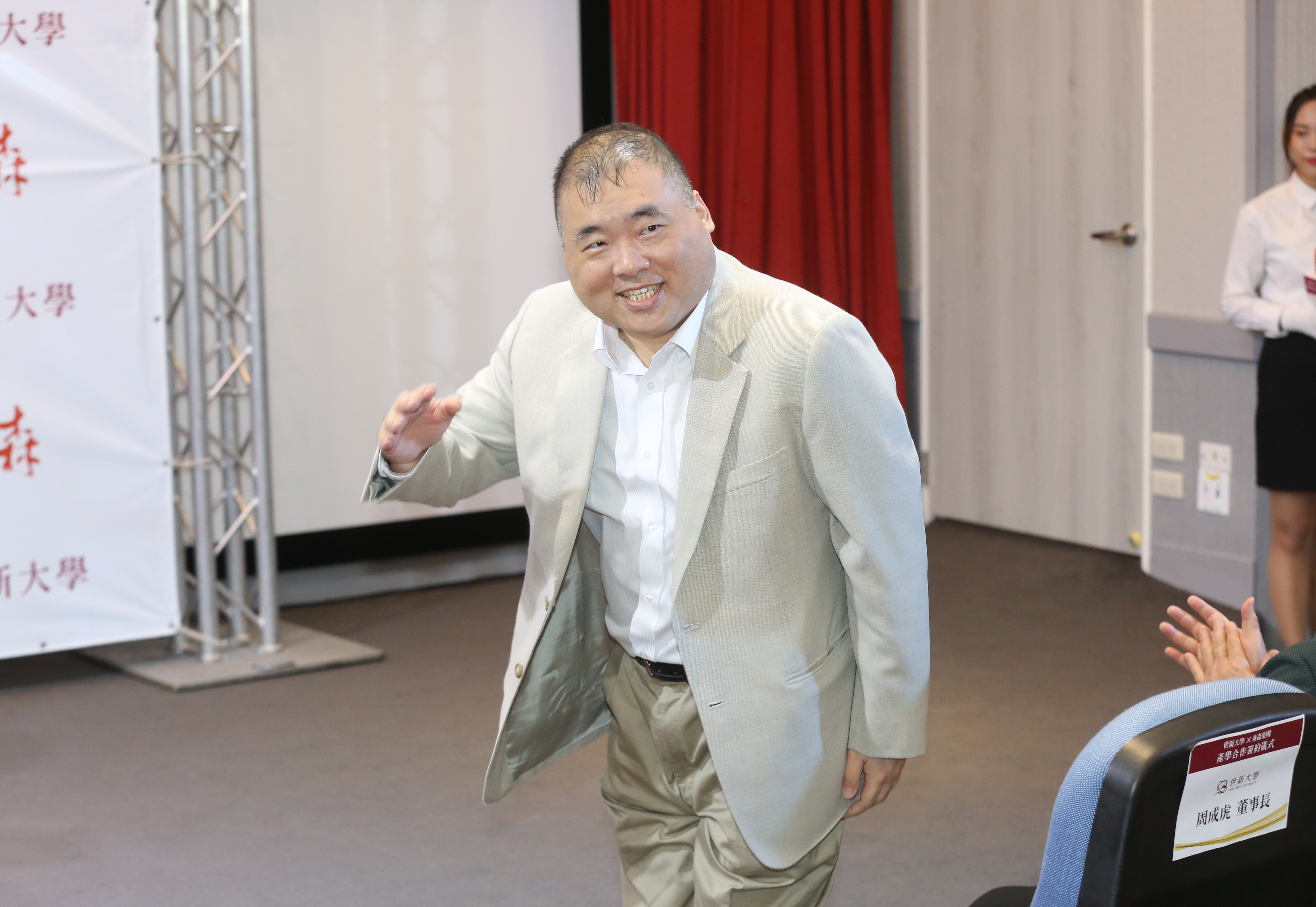 世新大學董事長周成虎（圖）被爆座車要價近600萬元，校方回應了。（資料照）