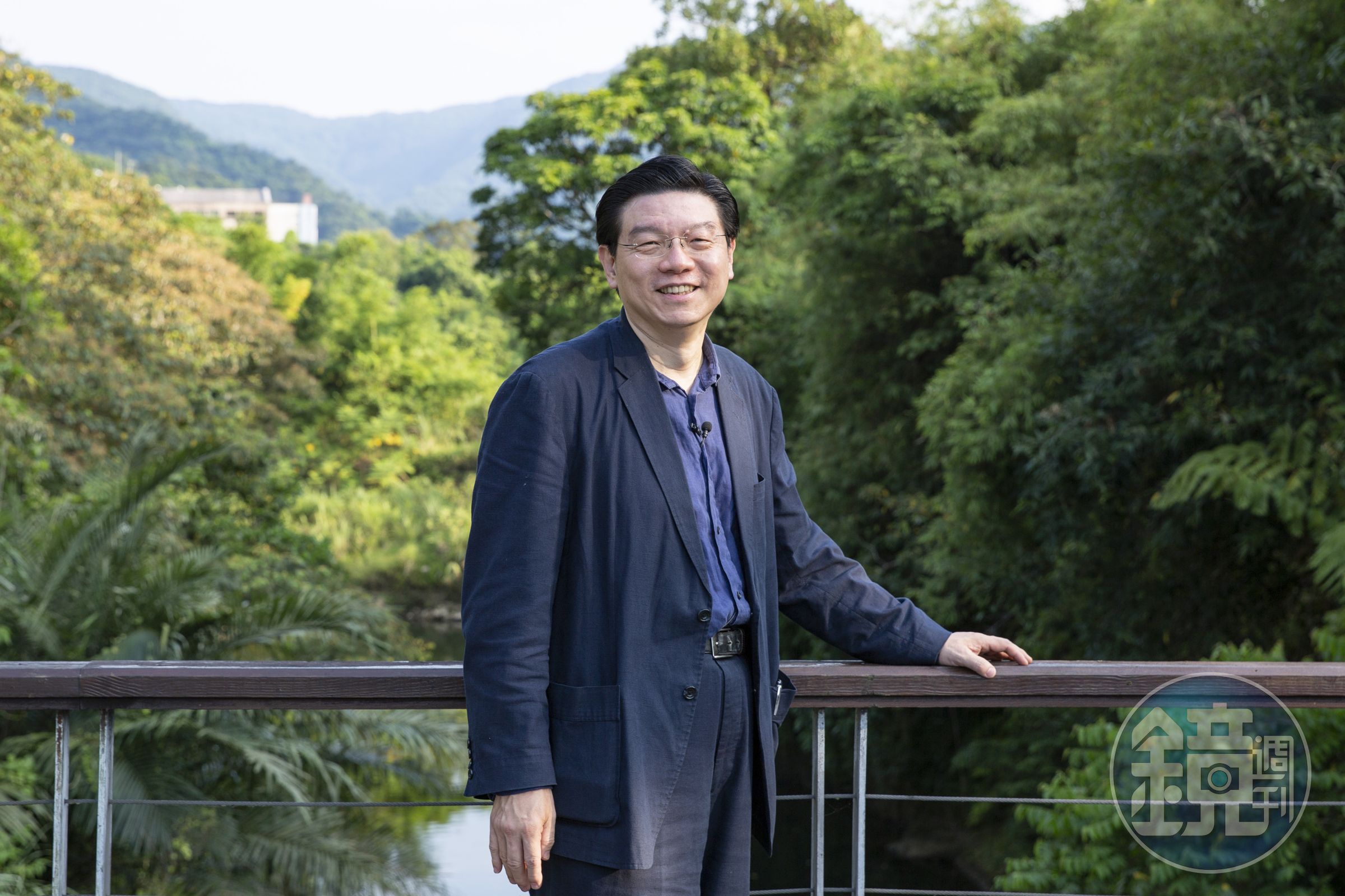 《鏡週刊》社長裴偉愛吃也愛下廚，經常四處請教大廚，現在也公開他的廚房筆記。（攝影：王漢順）