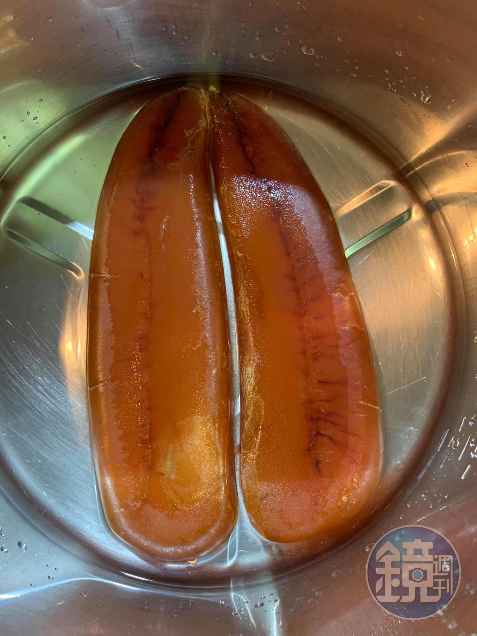 浸一會兒米酒。