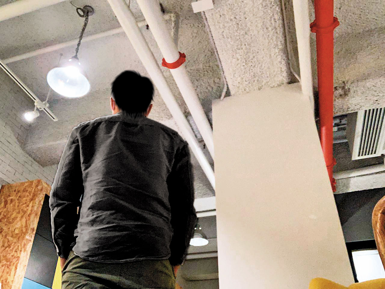 阿樂說香港已經病入膏肓，自己和大部分的朋友都在思考去留。（阿樂提供）