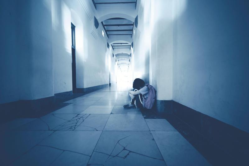 桃園一名人妻女會計遭到中醫診所主任以咖啡摻入安眠藥，迷昏之後將女會計載摩鐵性侵得逞。（示意圖，東方IC）