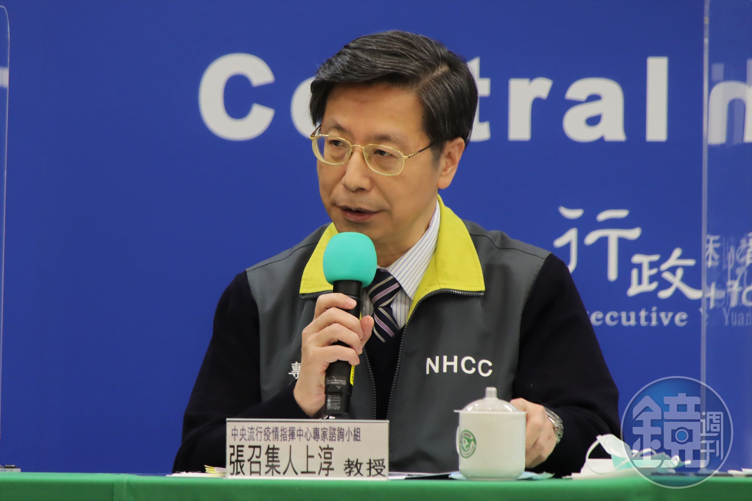 張上淳指出，感染後期Ct值超過34，就沒有機會培養出陽性病毒，因此將修正解隔離標準。（指揮中心提供）