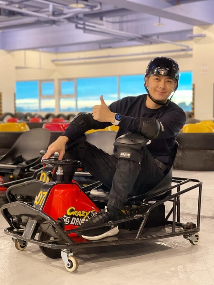 林志穎愛玩車,他貼出什麼豪車也不會太令人意外。(翻攝自林志穎臉書)
