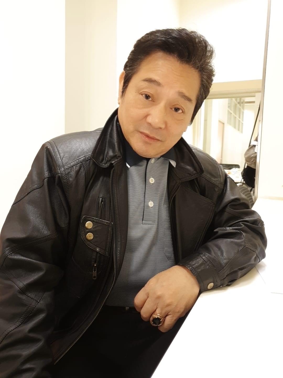 林義芳表示自己獨自扛下餐廳債務,還向銀行借貸400萬。(翻攝自林義芳臉書)