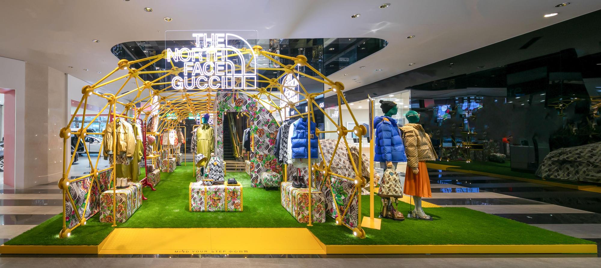 The North Face x Gucci聯名系列快閃店明日對外開放至2021年1月26日止,位於信義新光三越A11一樓南大門。(Gucci提供)