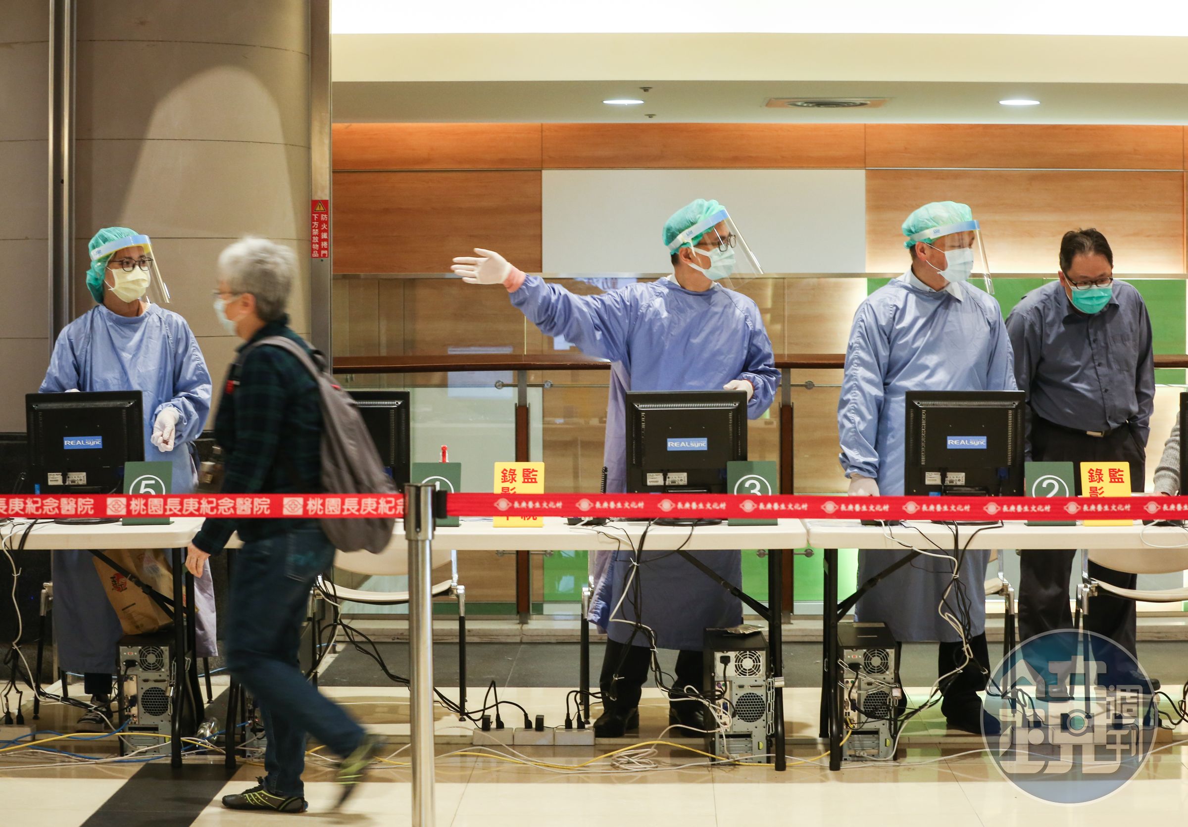 指揮中心宣布，明年1月15日零時起，入境者以集中檢疫或防疫旅宿為原則。（本刊資料照）