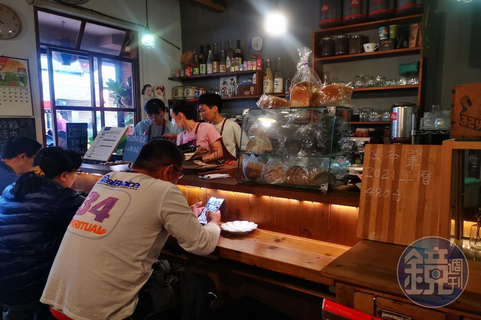 「早晨小姐」的麵包，是店裡的特色。