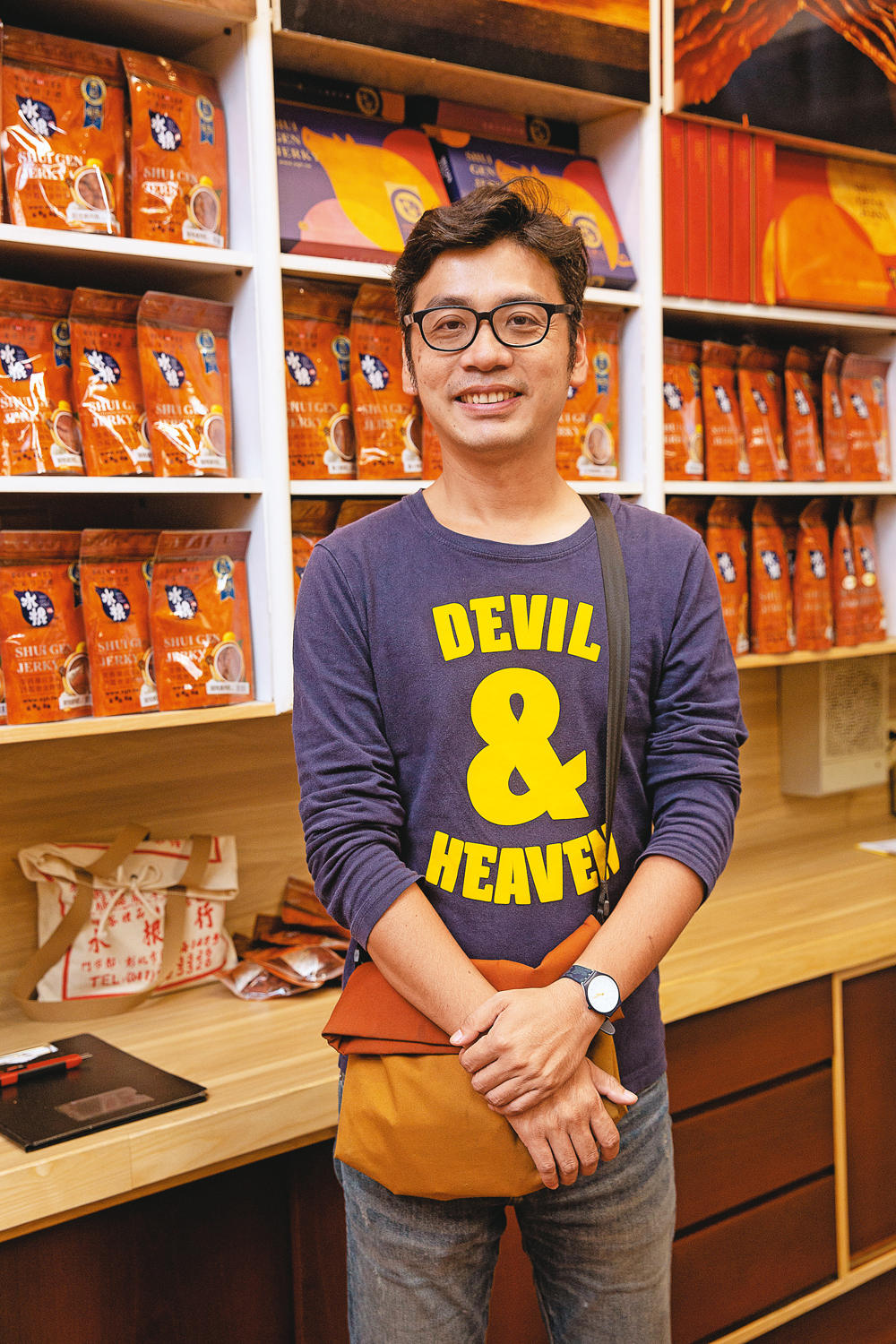 邱明憲，42歲，彰化人，服務業
