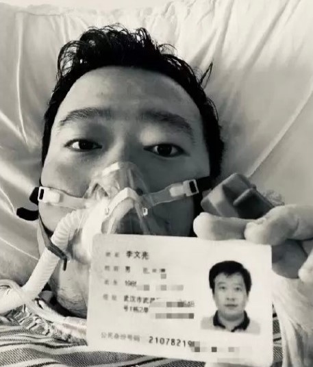 李文亮因接觸感染者於1月染疫,2月7日病逝。(翻攝微博)