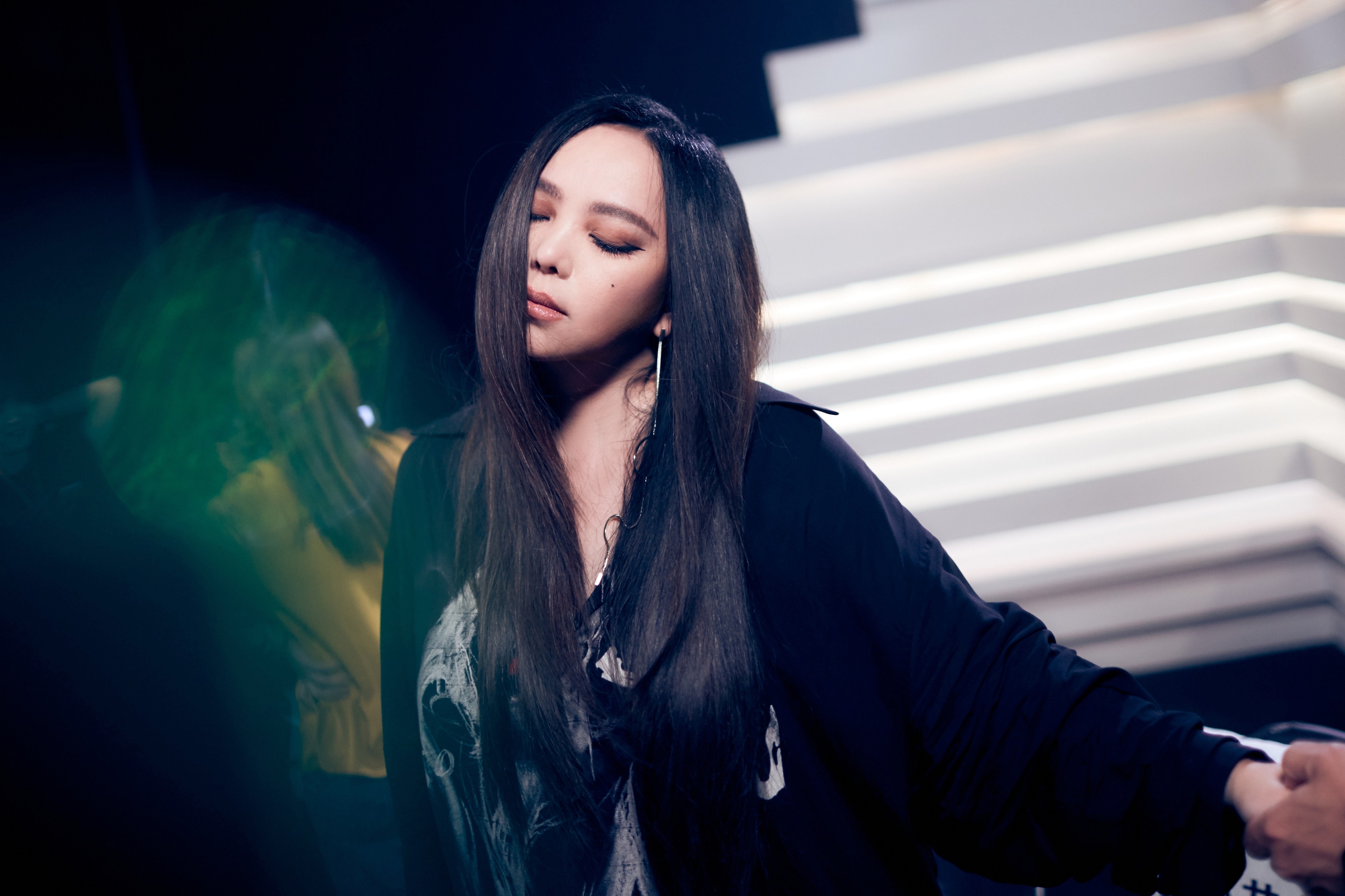 aMEI張惠妹驚喜推新單曲〈緩緩〉。（EMI提供）