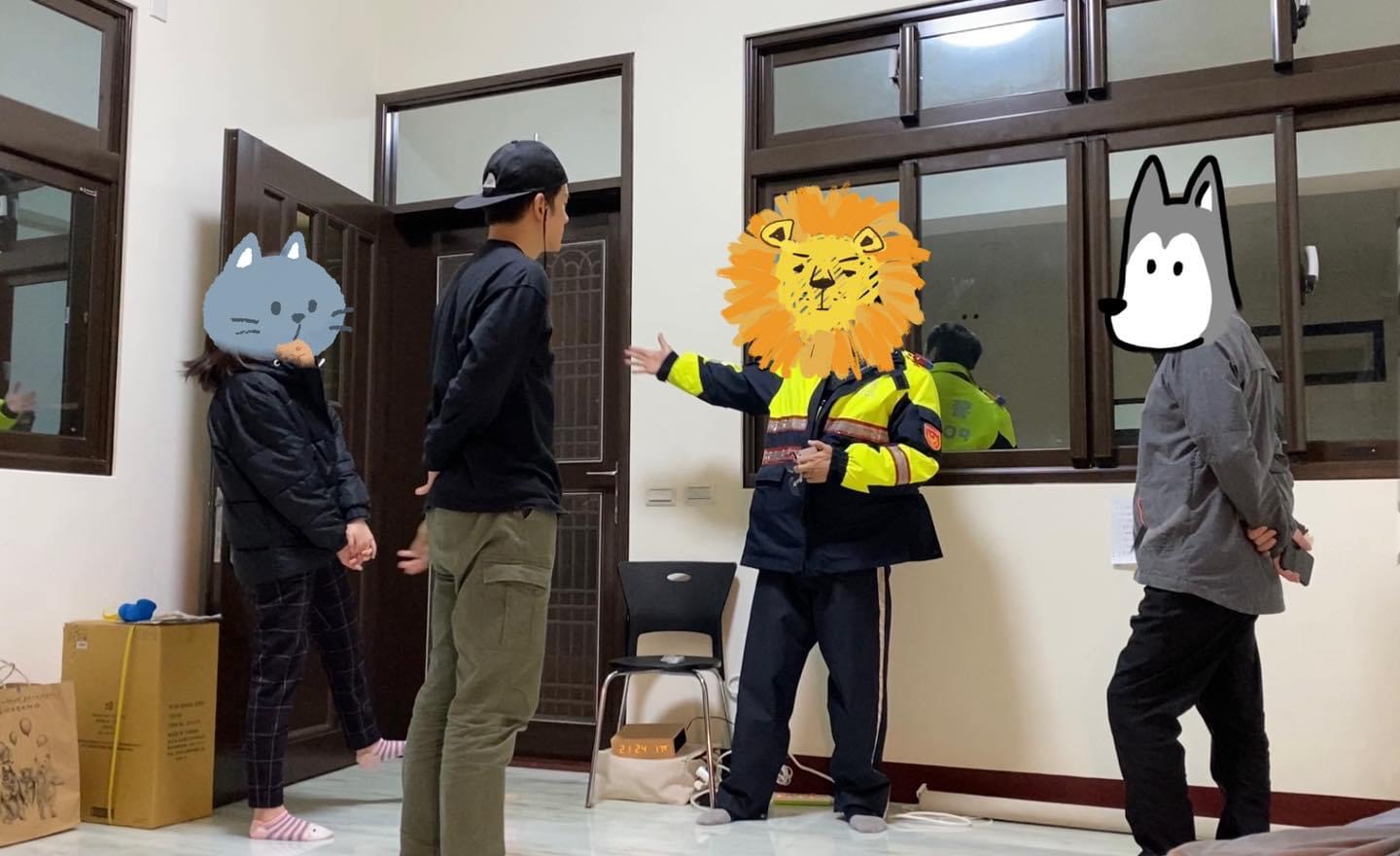 警方特地上門關心宥勝一家人移居清水的情況。（翻攝自宥勝臉書）