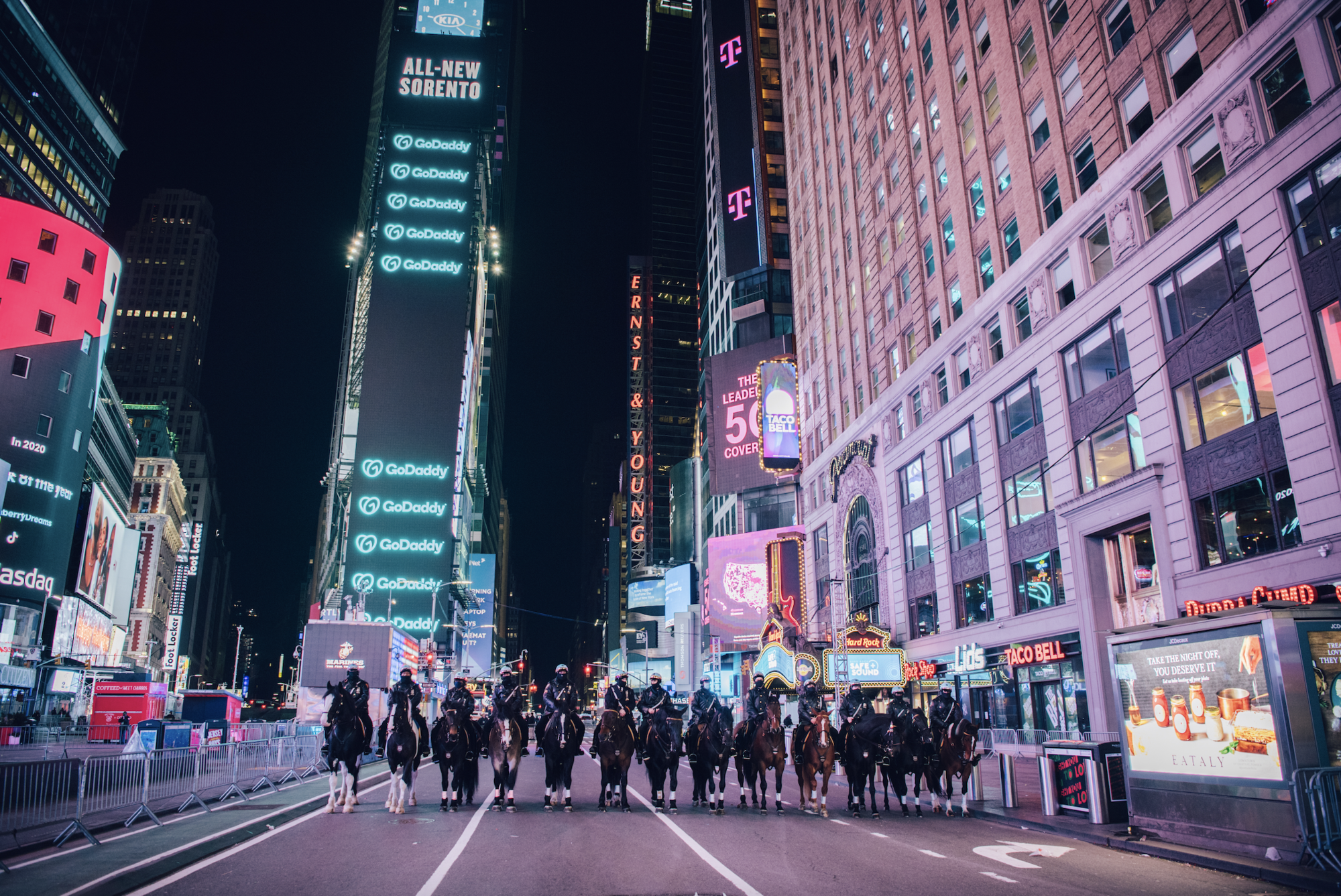 在跨年當天僅有核心工作人員及表演者可以入場。(Tiger Party New York提供)