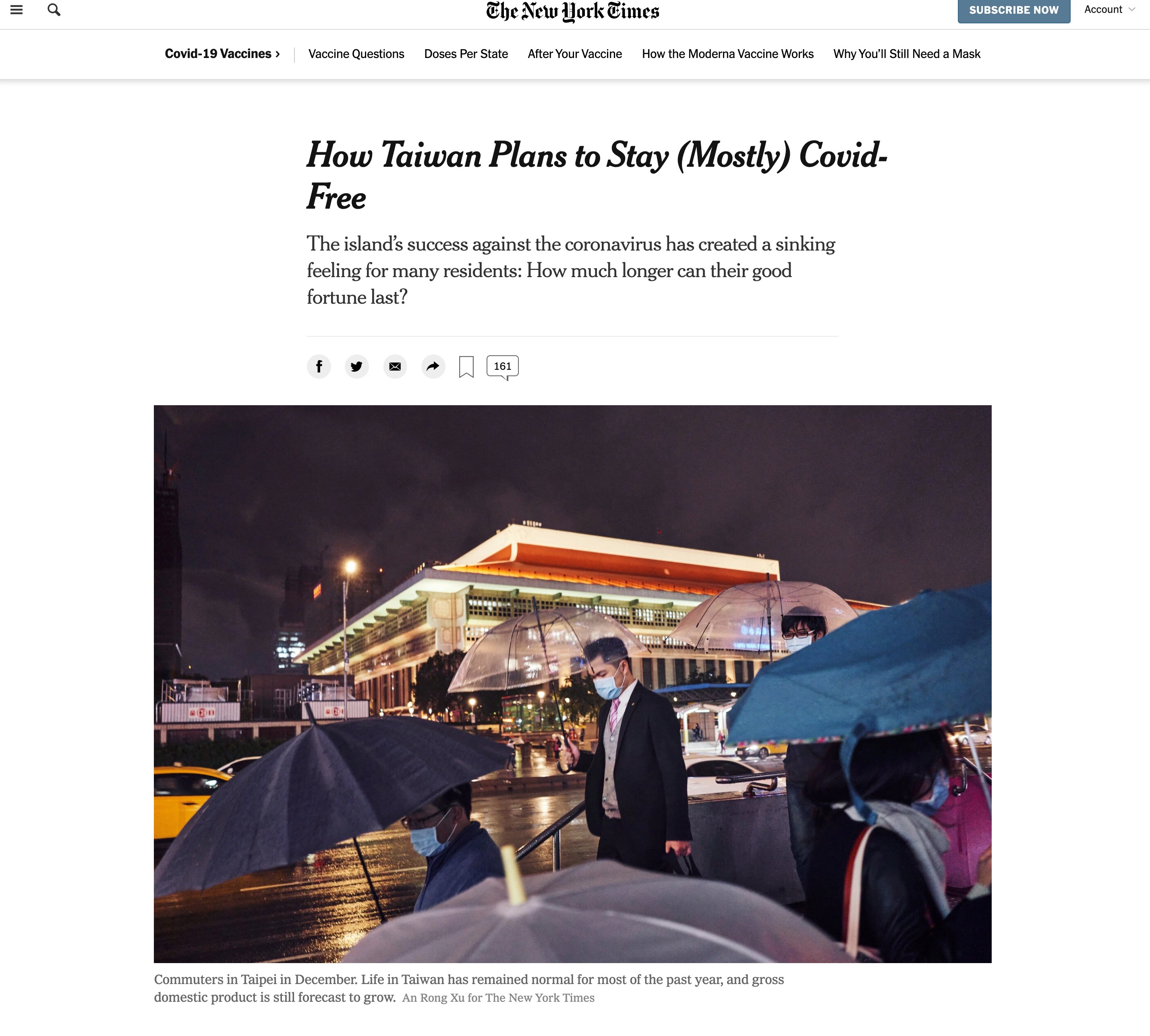 《紐約時報》記者鍾旻（Raymond Zhong）昨撰文報導台灣的防疫現況。（翻攝紐約時報官網）