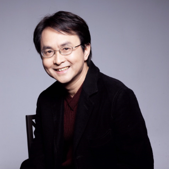 張炯銘是台灣早期相當有名的整型醫師。（張炯銘提供）